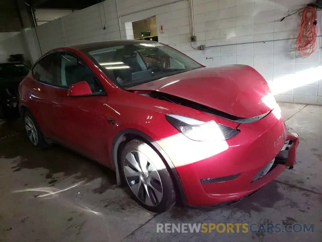 4 Photograph of a damaged car 7SAYGDEE7PF710909 TESLA MODEL Y 2023