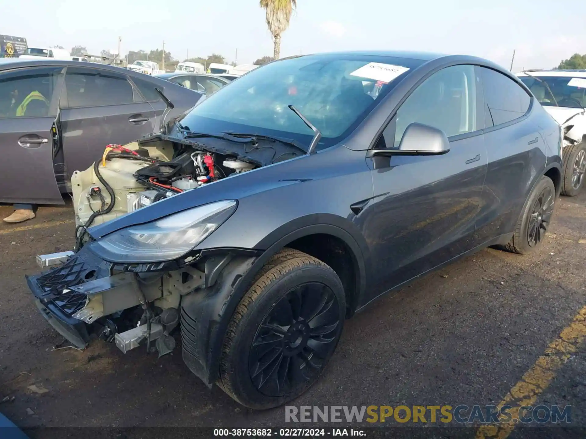 2 Photograph of a damaged car 7SAYGDEE8PA036671 TESLA MODEL Y 2023