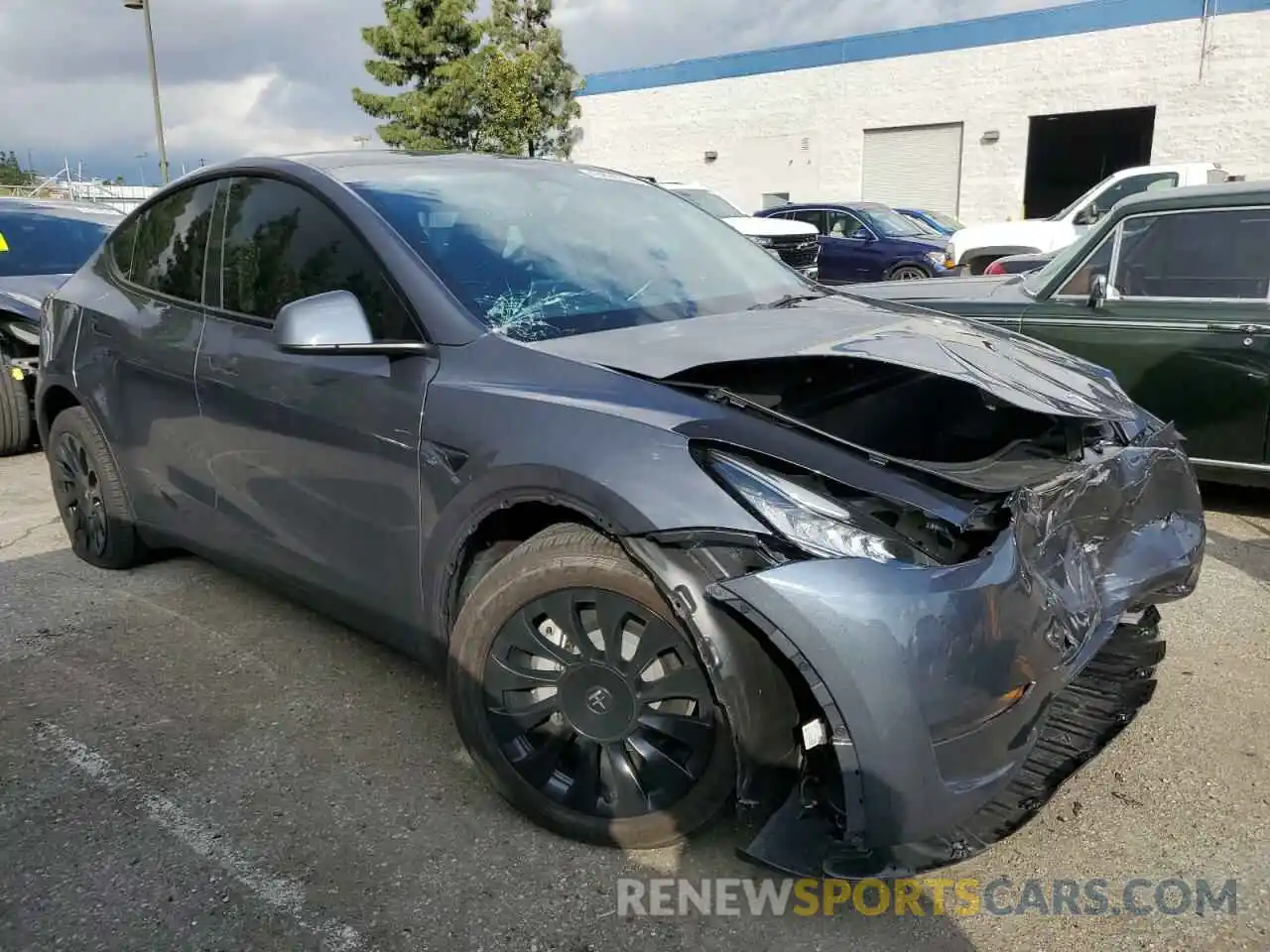 4 Photograph of a damaged car 7SAYGDEE8PA056130 TESLA MODEL Y 2023