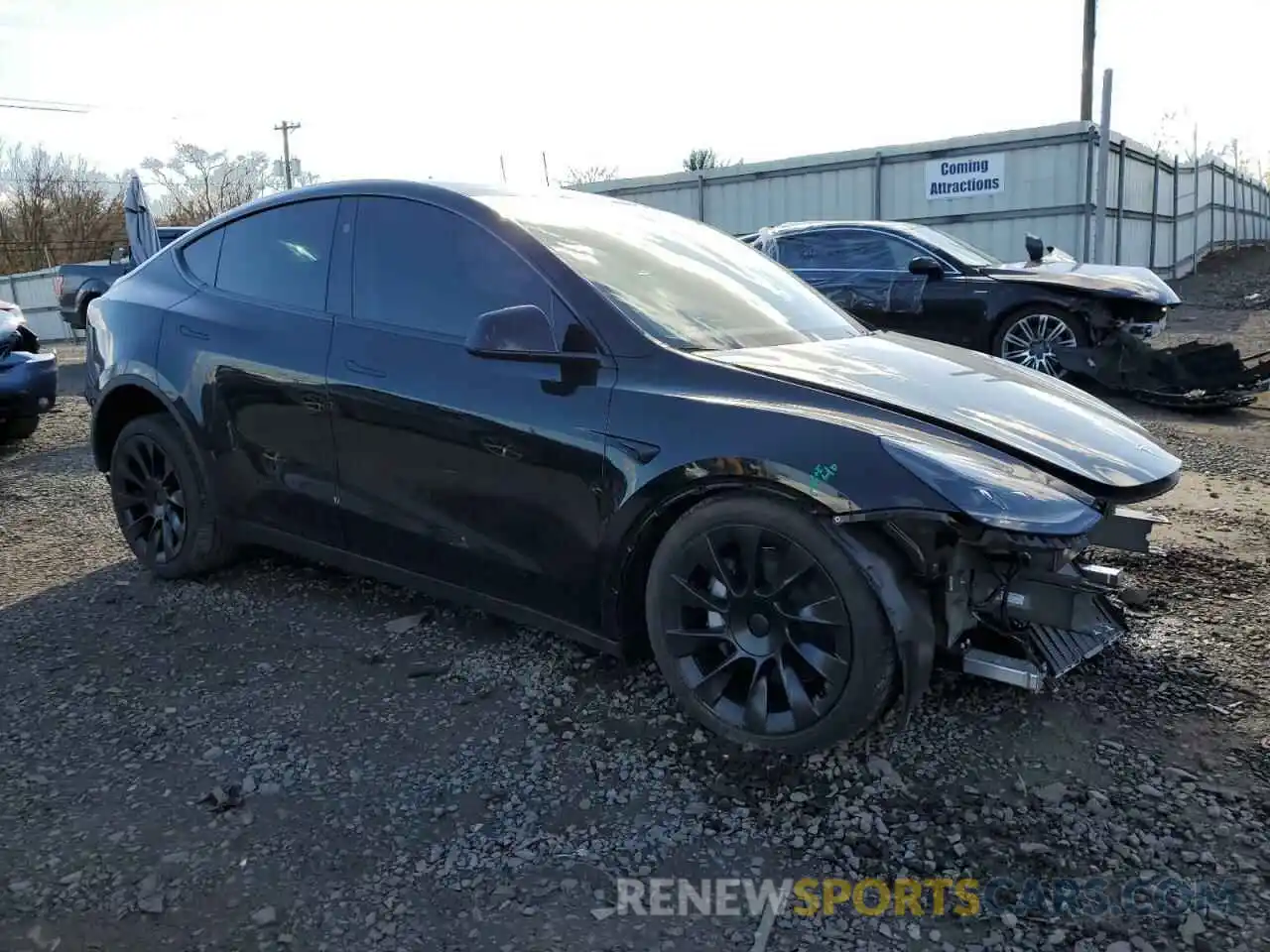 4 Photograph of a damaged car 7SAYGDEE8PA189907 TESLA MODEL Y 2023