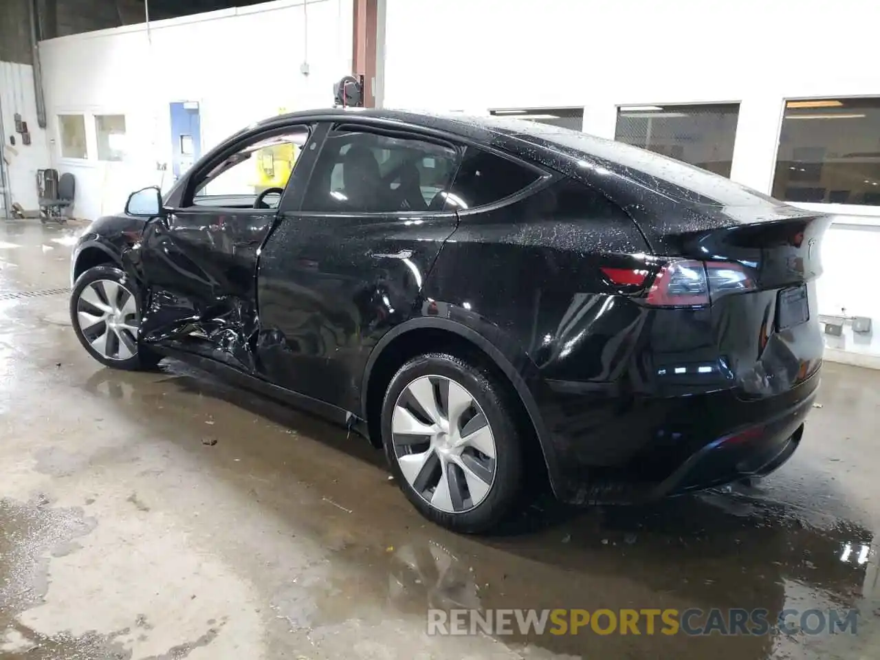 2 Photograph of a damaged car 7SAYGDEE8PA194380 TESLA MODEL Y 2023