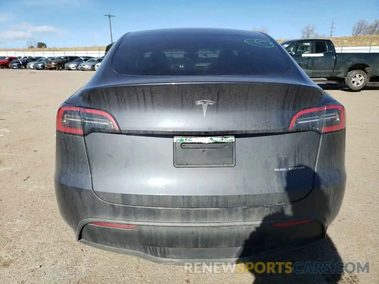 6 Photograph of a damaged car 7SAYGDEE8PF893592 TESLA MODEL Y 2023