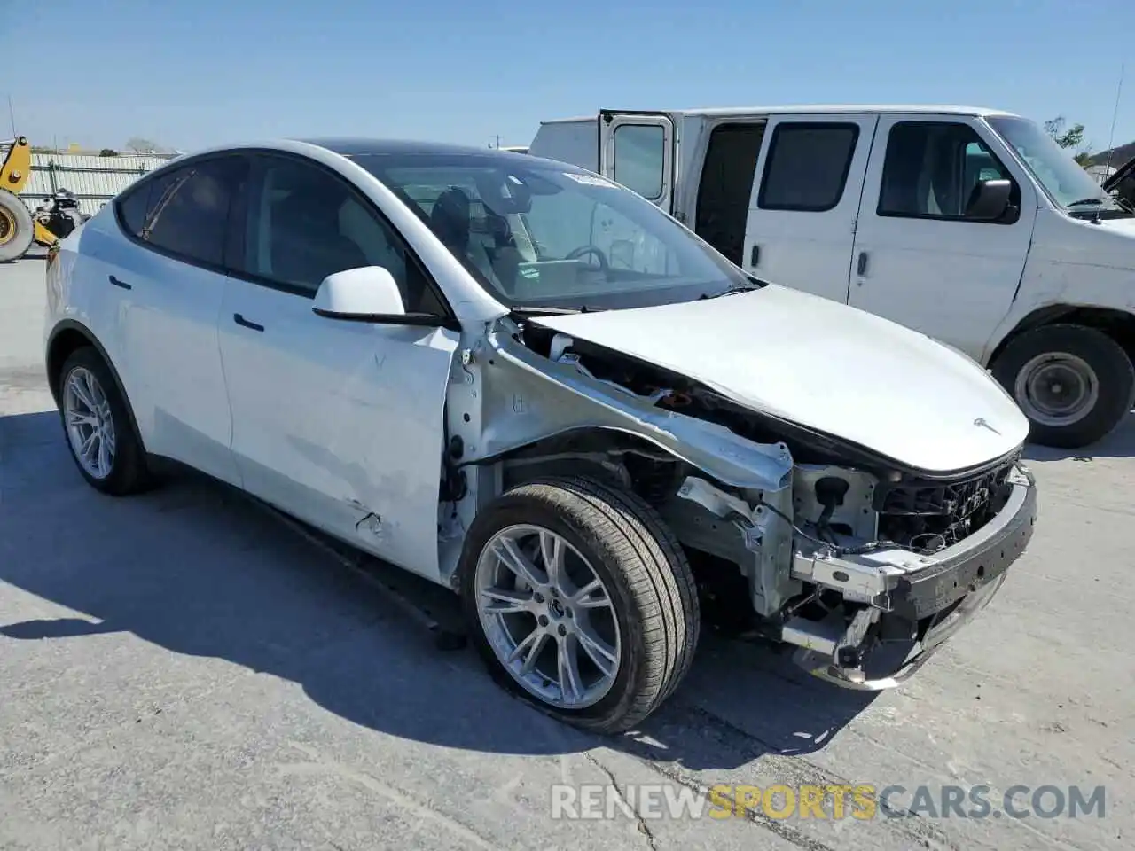 4 Photograph of a damaged car 7SAYGDEE9PA156026 TESLA MODEL Y 2023