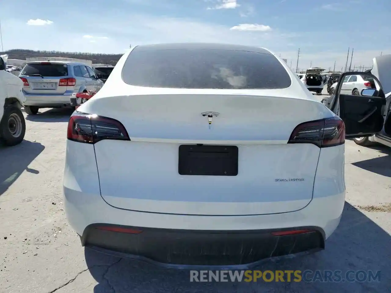 6 Photograph of a damaged car 7SAYGDEE9PA156026 TESLA MODEL Y 2023