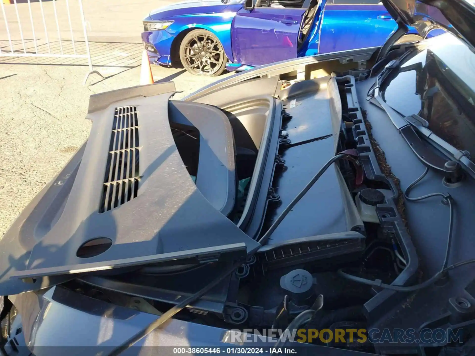 10 Photograph of a damaged car 7SAYGDEE9PF929533 TESLA MODEL Y 2023