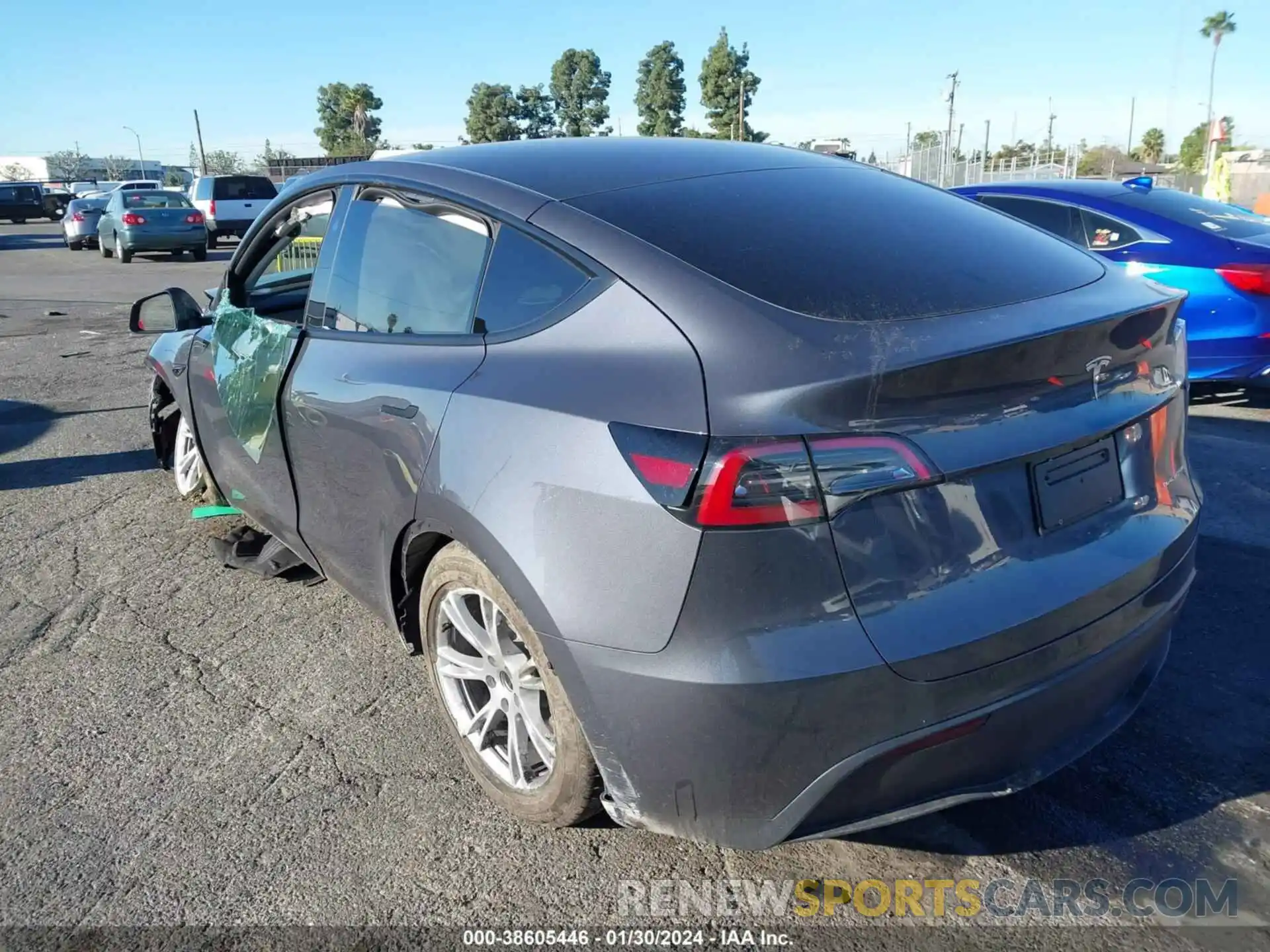 3 Photograph of a damaged car 7SAYGDEE9PF929533 TESLA MODEL Y 2023