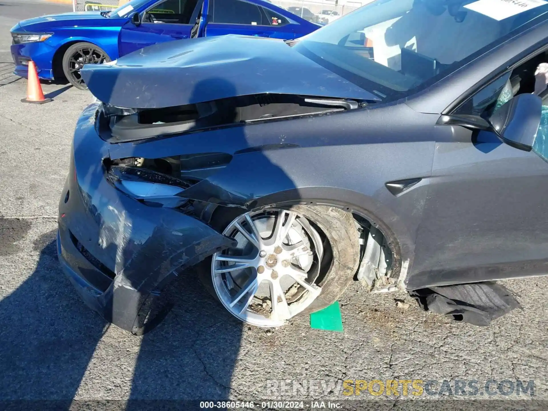 6 Photograph of a damaged car 7SAYGDEE9PF929533 TESLA MODEL Y 2023