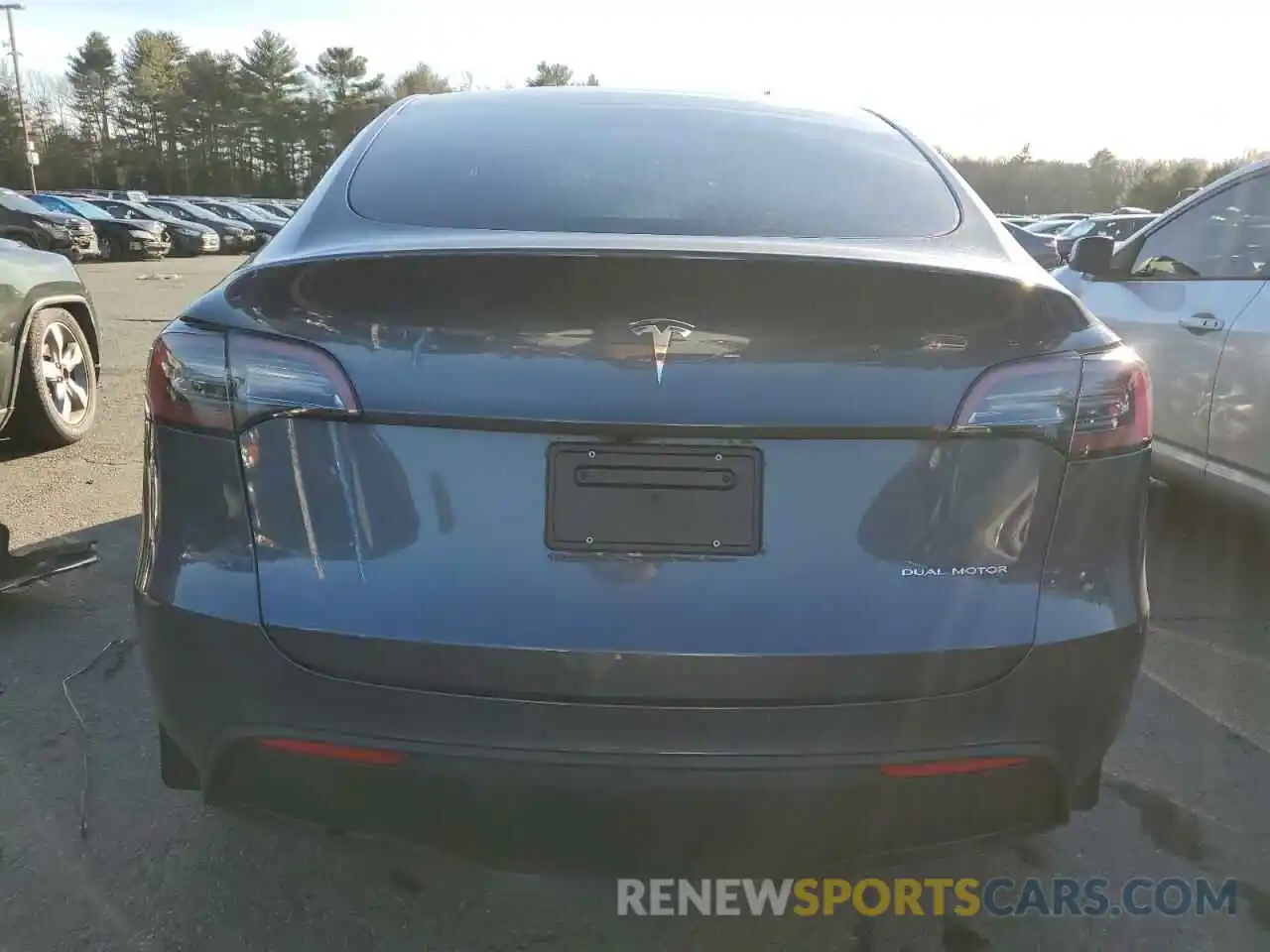 6 Photograph of a damaged car 7SAYGDEEXPA117977 TESLA MODEL Y 2023