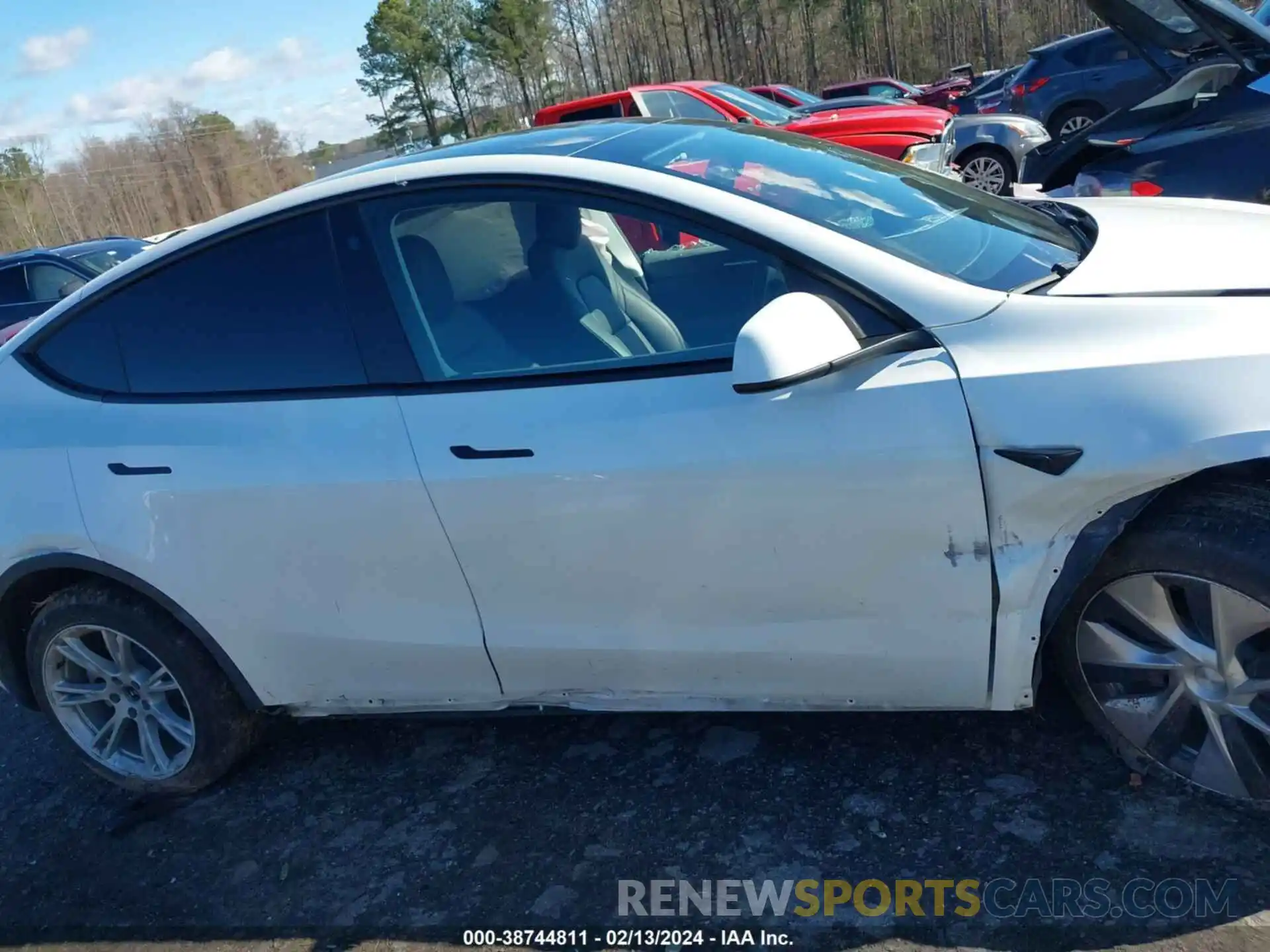 13 Photograph of a damaged car 7SAYGDEEXPF664511 TESLA MODEL Y 2023