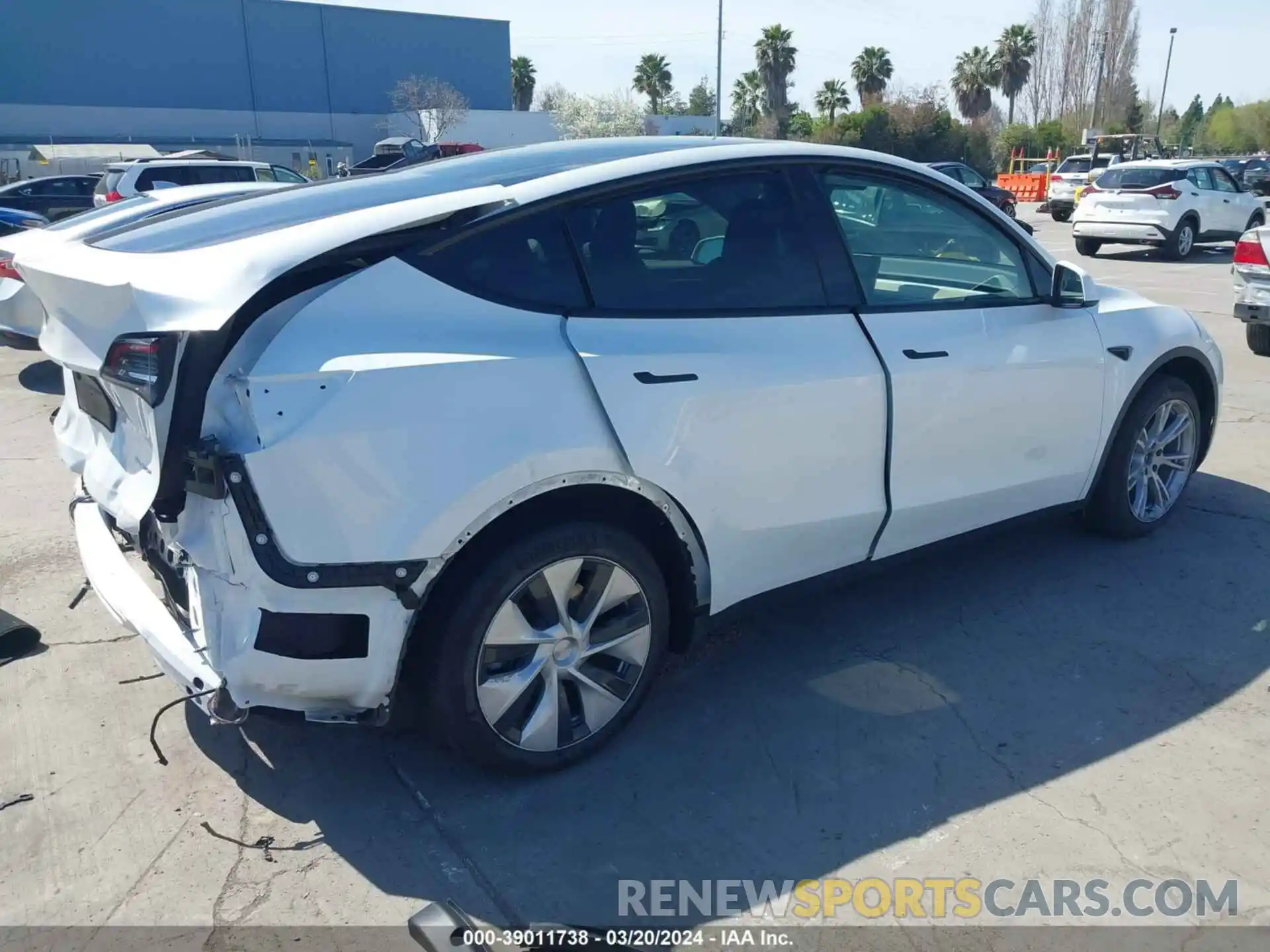 4 Photograph of a damaged car 7SAYGDEEXPF683379 TESLA MODEL Y 2023