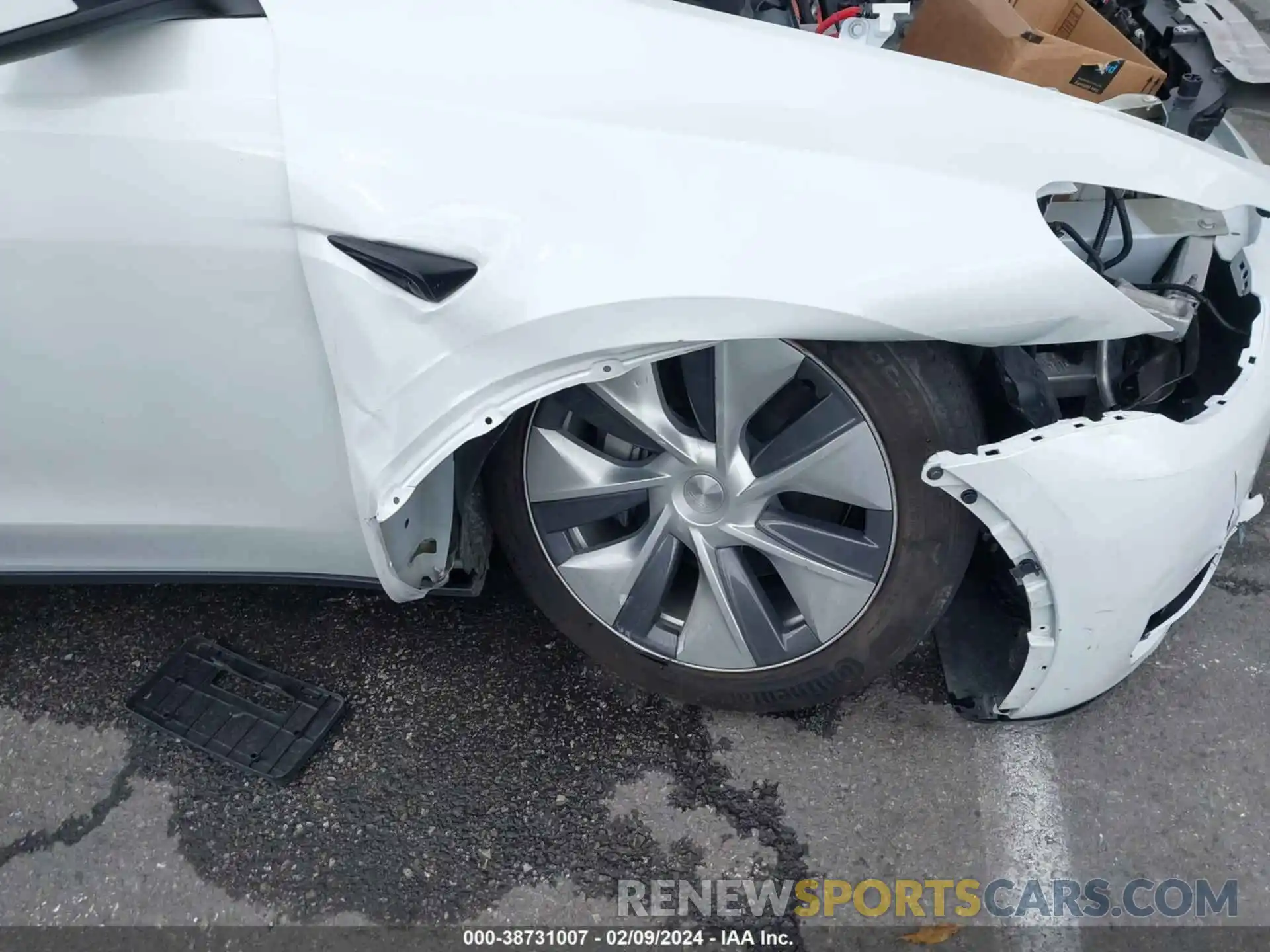 6 Photograph of a damaged car 7SAYGDEEXPF844278 TESLA MODEL Y 2023