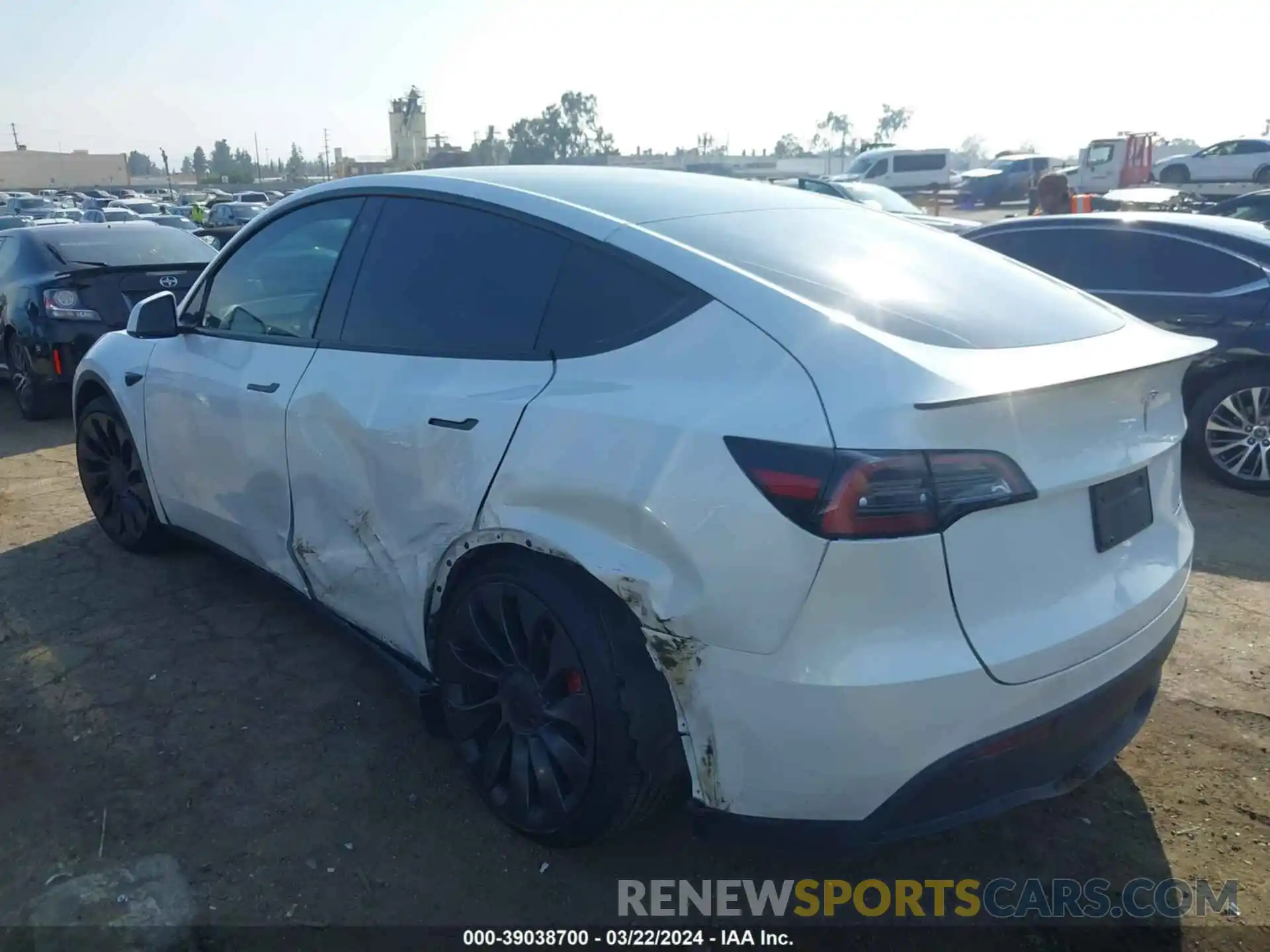 3 Photograph of a damaged car 7SAYGDEF0PF739757 TESLA MODEL Y 2023