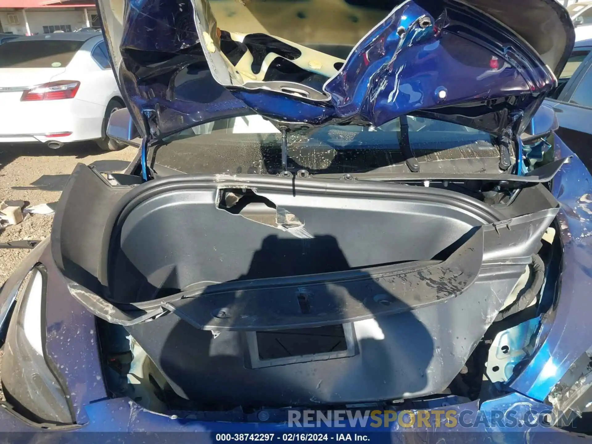 10 Photograph of a damaged car 7SAYGDEF1PF849006 TESLA MODEL Y 2023