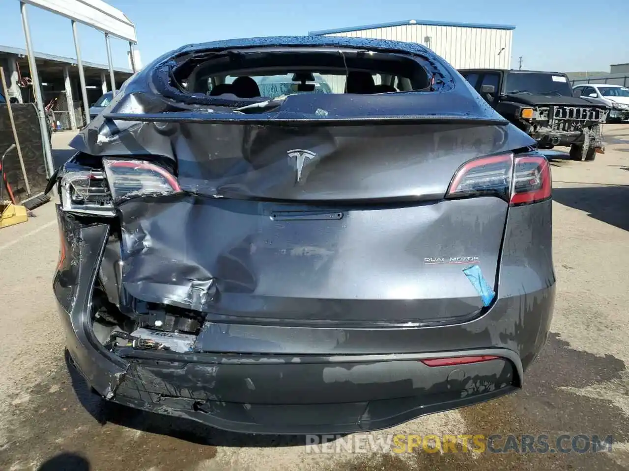 6 Photograph of a damaged car 7SAYGDEF2PF777779 TESLA MODEL Y 2023