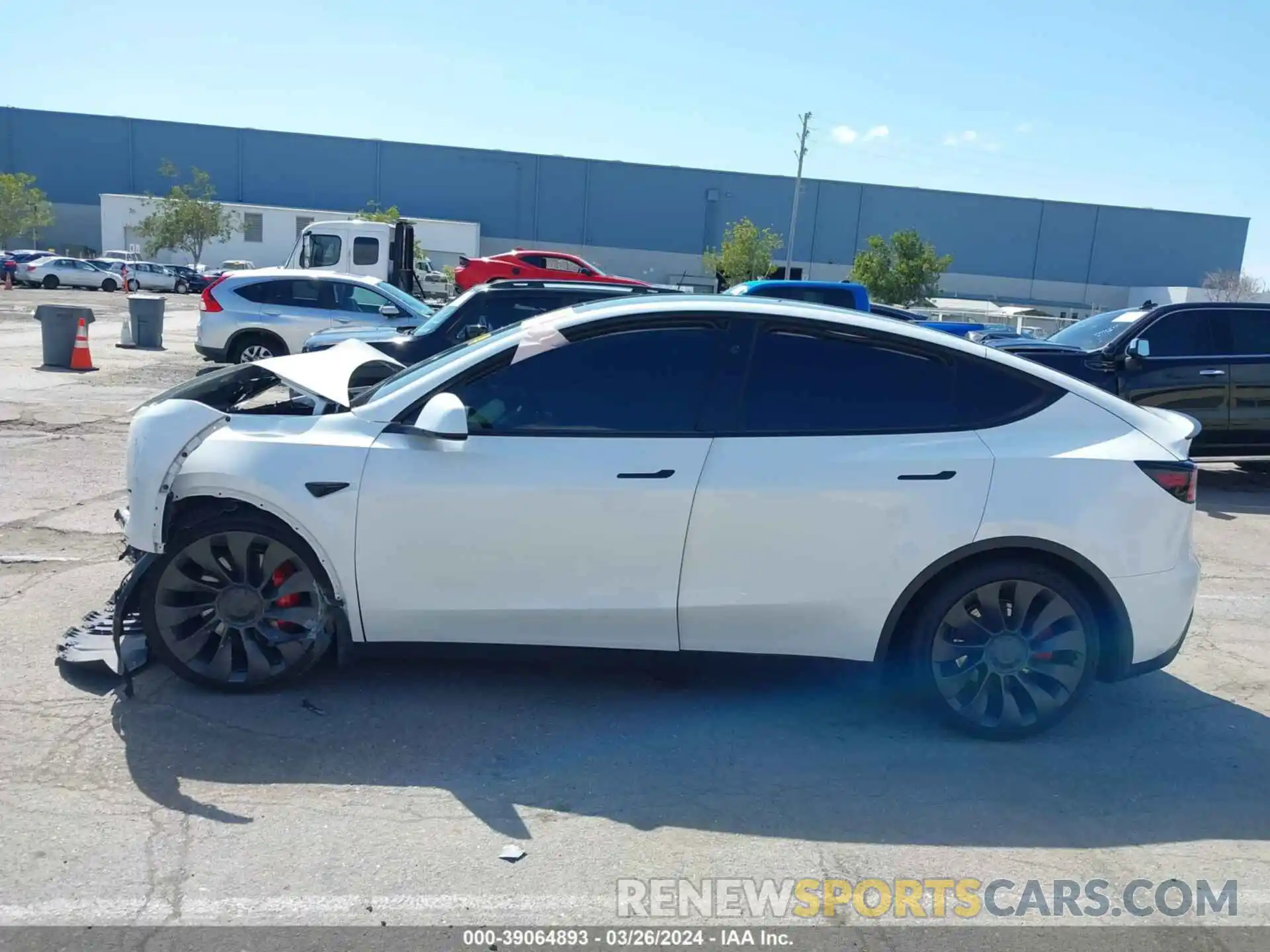 13 Photograph of a damaged car 7SAYGDEF2PF925395 TESLA MODEL Y 2023