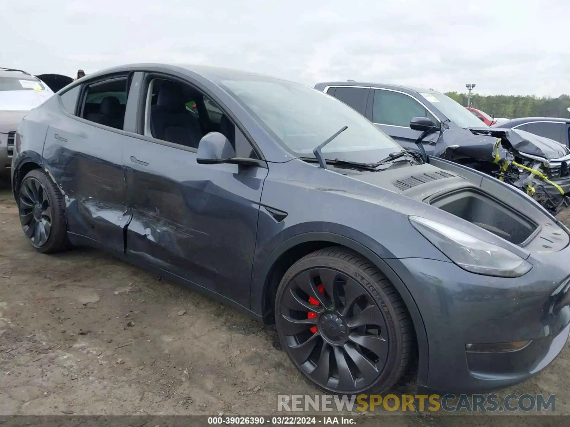 6 Photograph of a damaged car 7SAYGDEF3PF701214 TESLA MODEL Y 2023