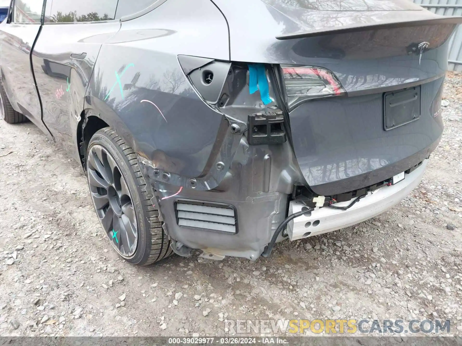 6 Photograph of a damaged car 7SAYGDEF3PF909707 TESLA MODEL Y 2023