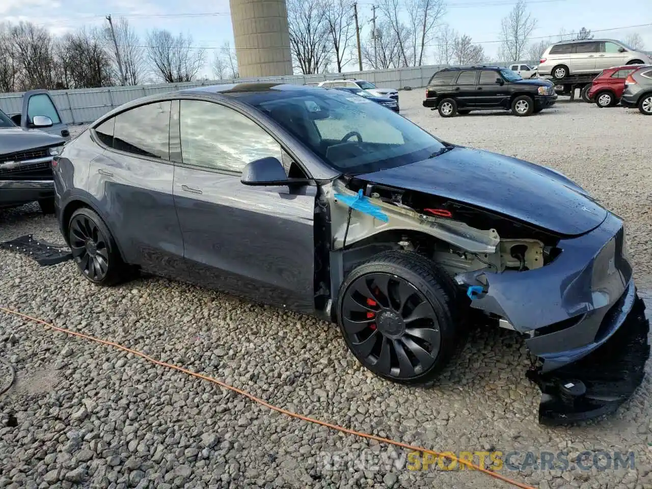 4 Photograph of a damaged car 7SAYGDEF3PF965422 TESLA MODEL Y 2023