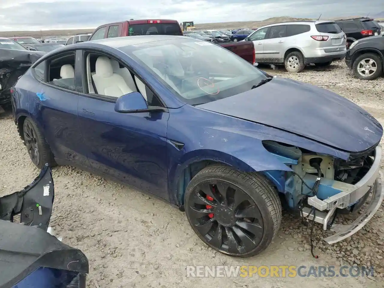 4 Photograph of a damaged car 7SAYGDEF4PF620528 TESLA MODEL Y 2023