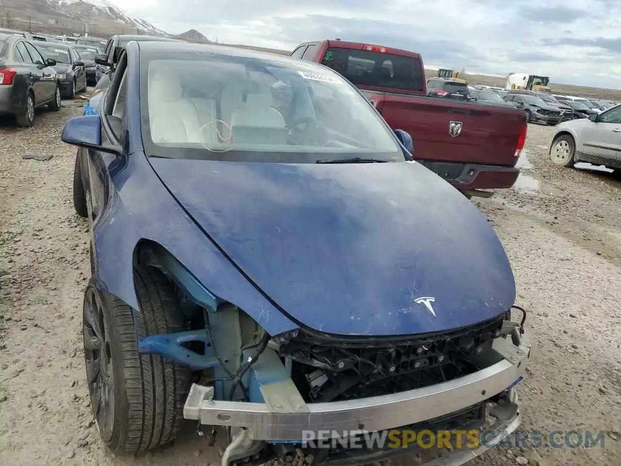 5 Photograph of a damaged car 7SAYGDEF4PF620528 TESLA MODEL Y 2023