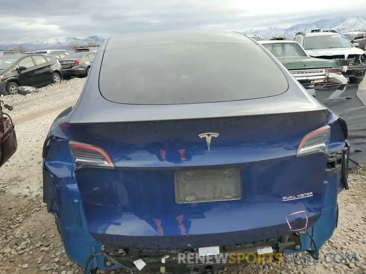 6 Photograph of a damaged car 7SAYGDEF4PF620528 TESLA MODEL Y 2023