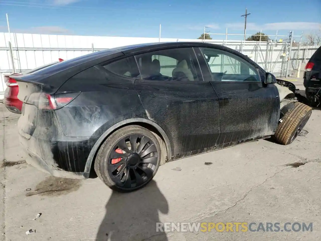 3 Photograph of a damaged car 7SAYGDEF5PF701909 TESLA MODEL Y 2023