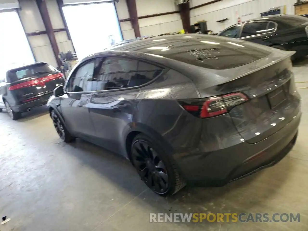 2 Photograph of a damaged car 7SAYGDEF6PF744686 TESLA MODEL Y 2023