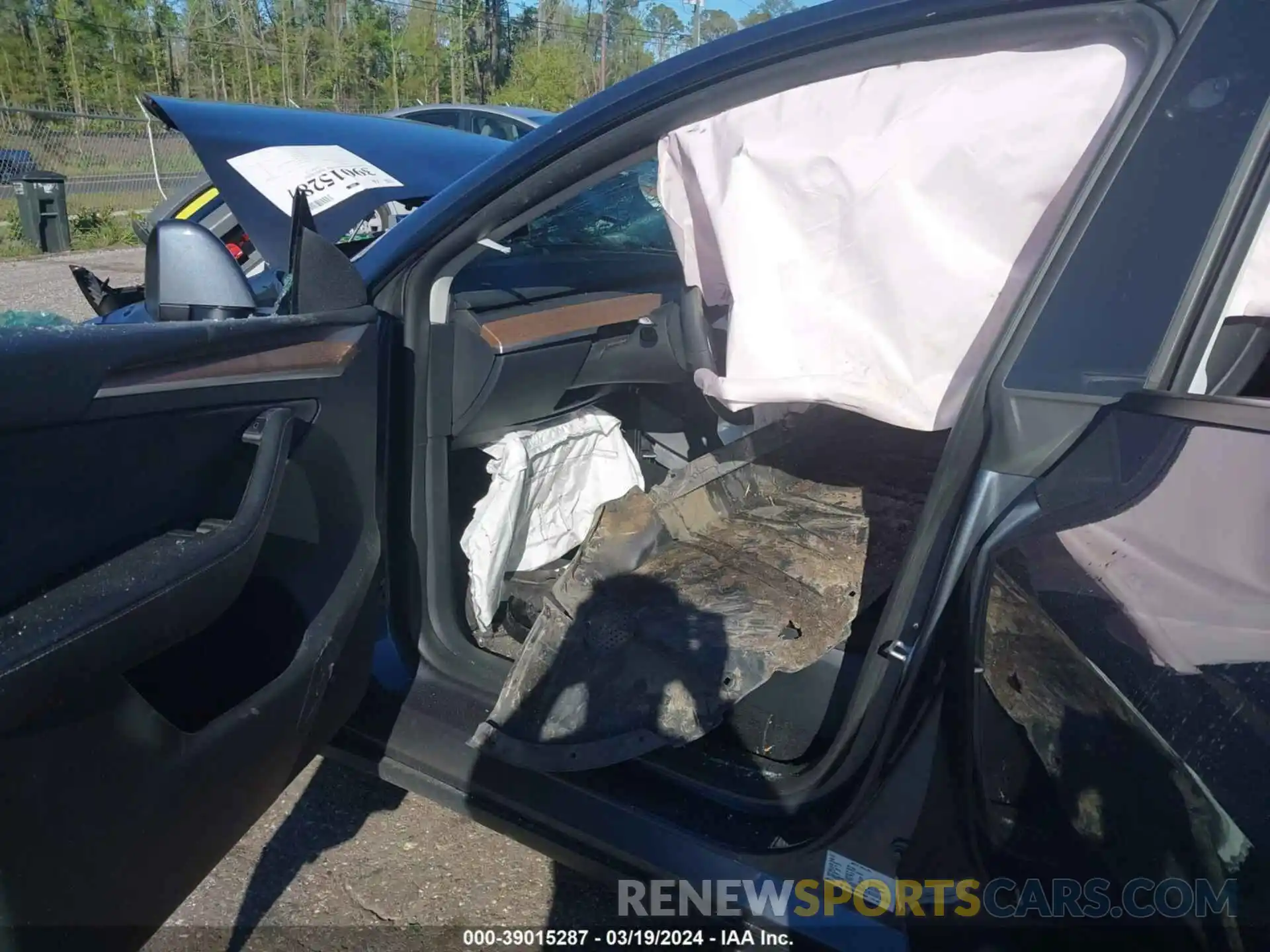 5 Photograph of a damaged car 7SAYGDEF6PF789949 TESLA MODEL Y 2023