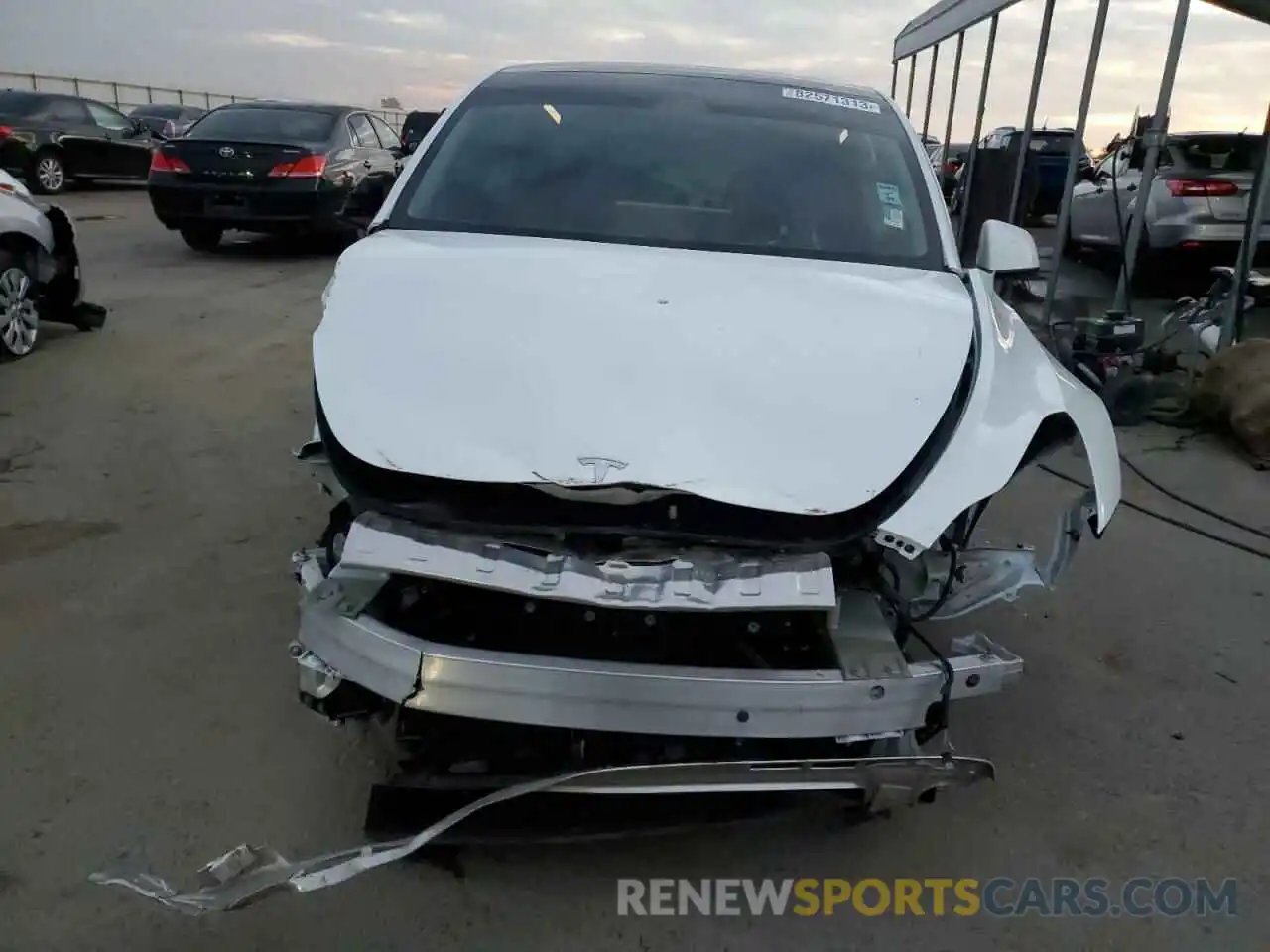 5 Photograph of a damaged car 7SAYGDEF7PF607062 TESLA MODEL Y 2023