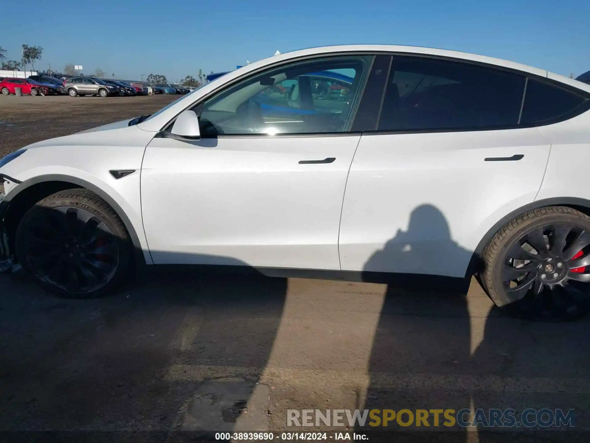 14 Photograph of a damaged car 7SAYGDEF7PF695160 TESLA MODEL Y 2023