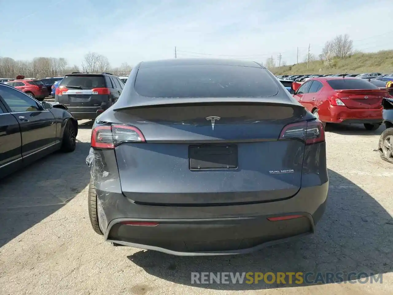 6 Photograph of a damaged car 7SAYGDEF7PF938448 TESLA MODEL Y 2023