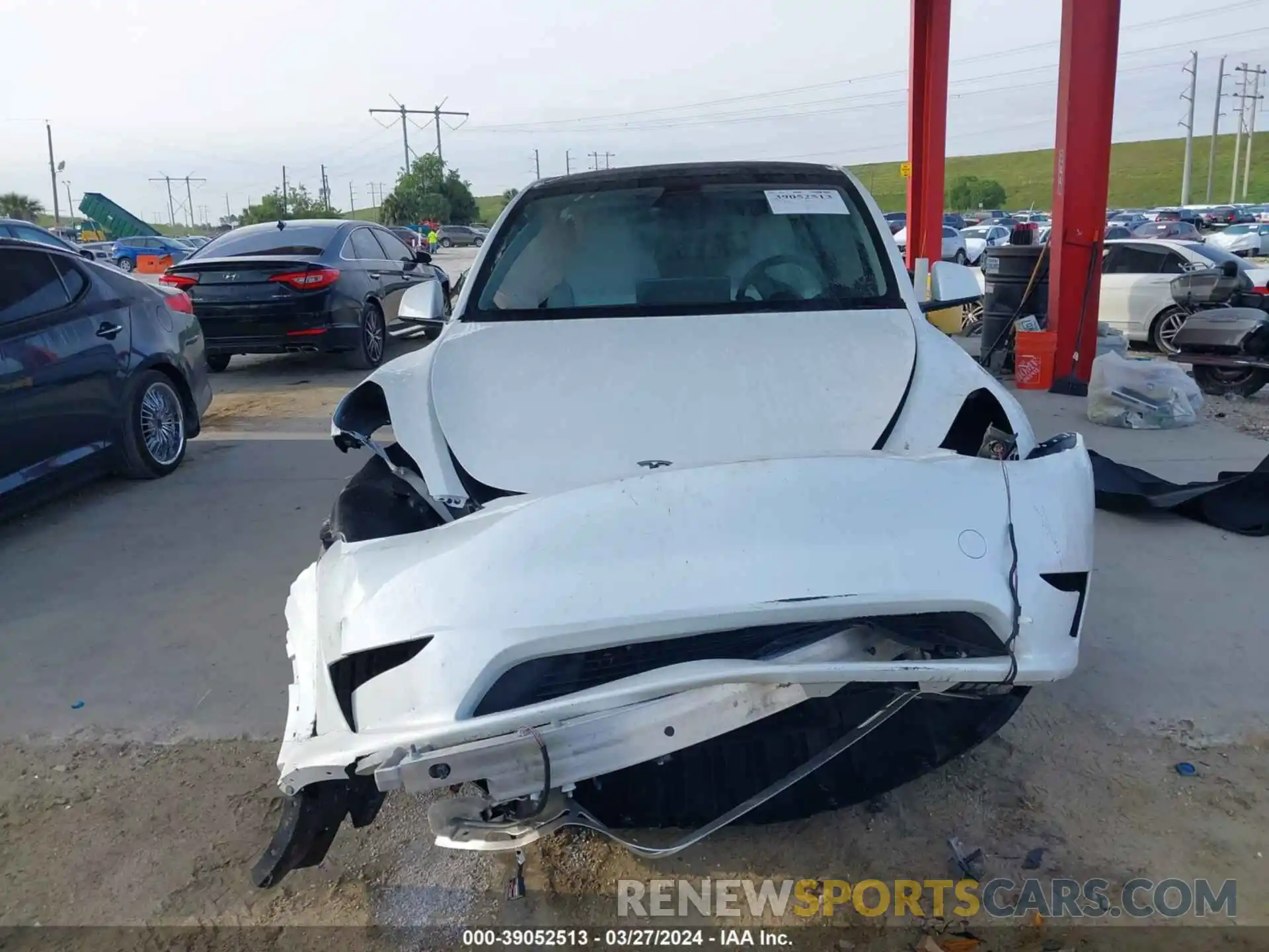 12 Photograph of a damaged car 7SAYGDEF8PF751493 TESLA MODEL Y 2023