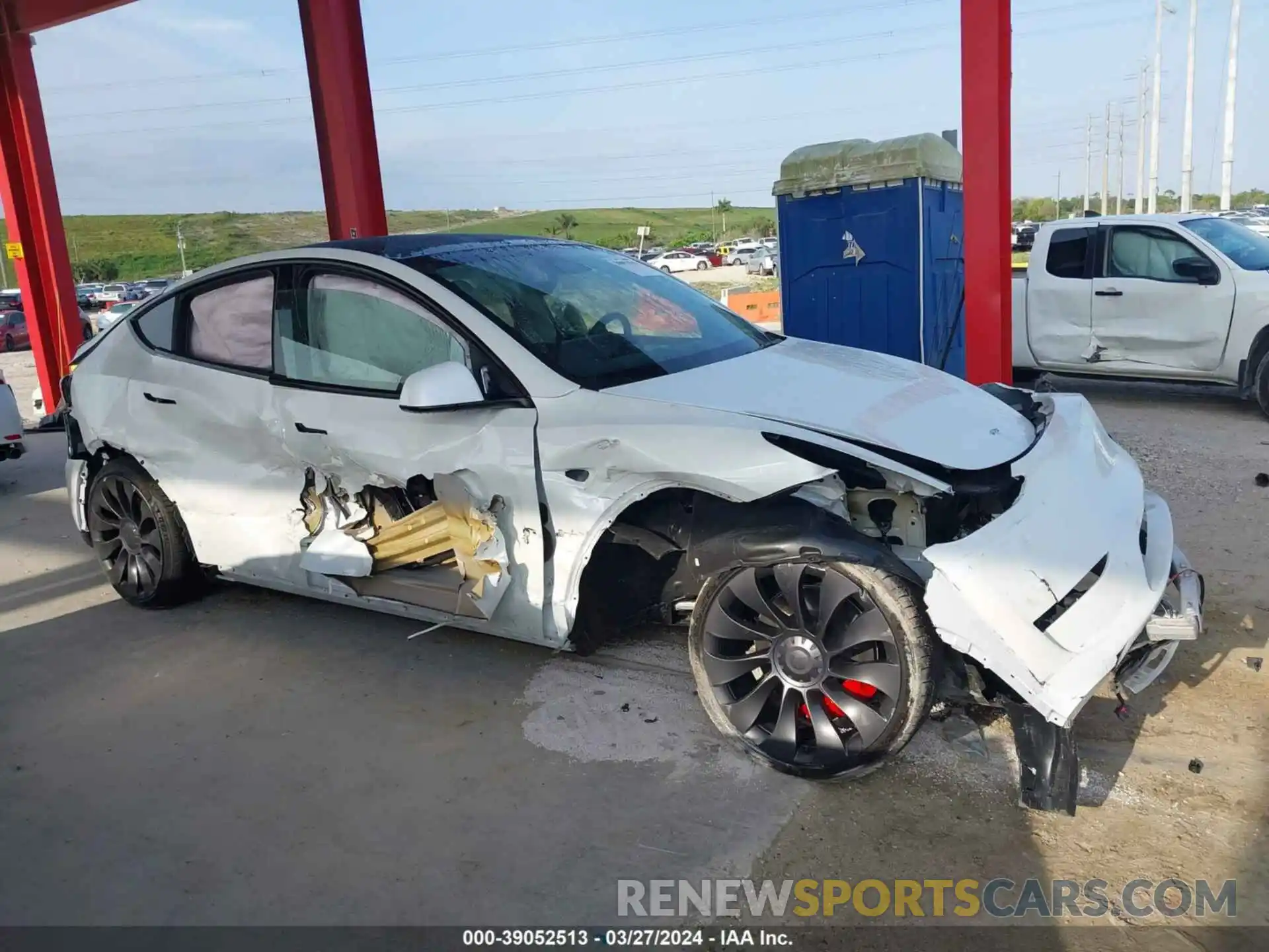 13 Photograph of a damaged car 7SAYGDEF8PF751493 TESLA MODEL Y 2023