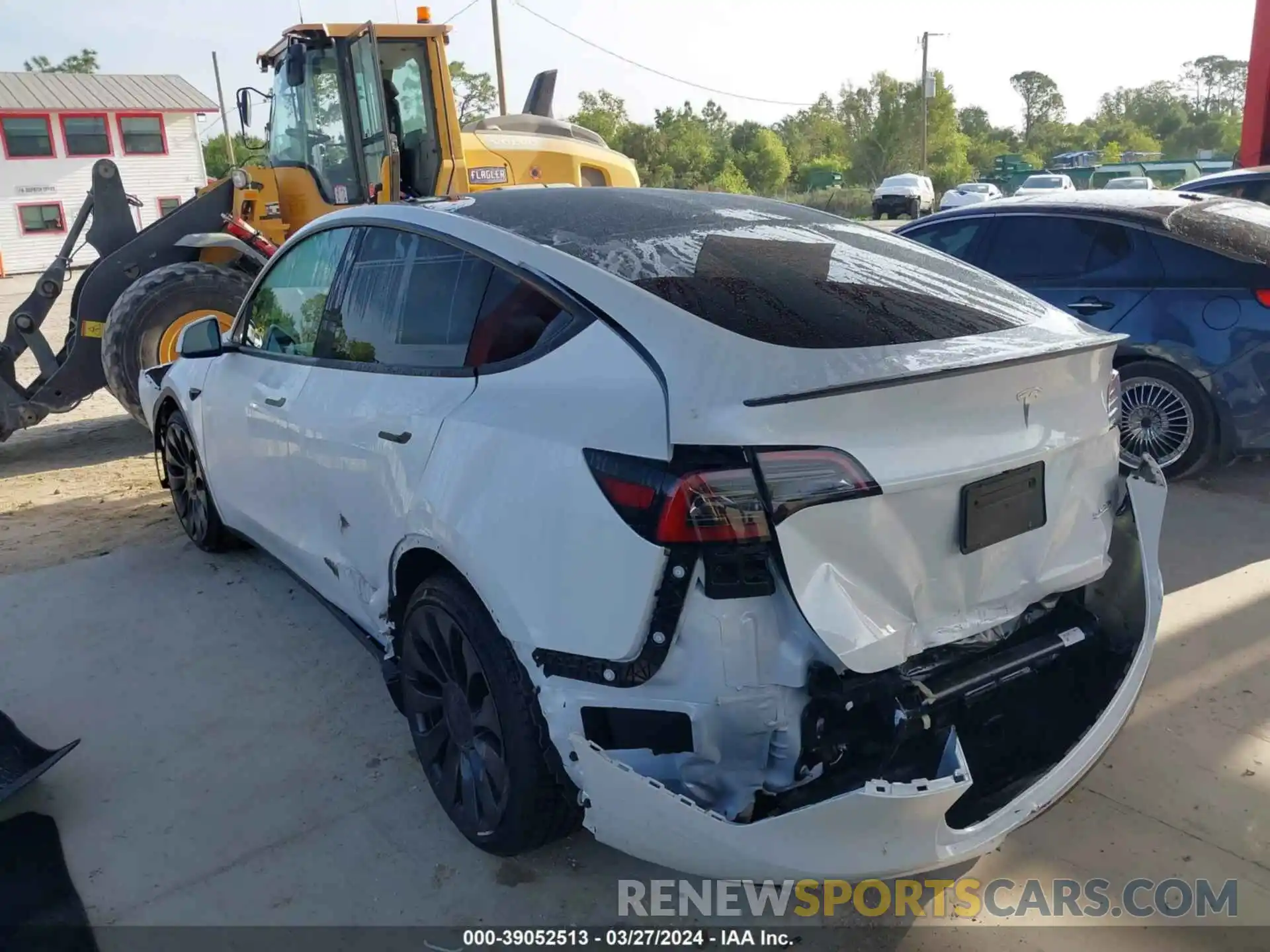 3 Photograph of a damaged car 7SAYGDEF8PF751493 TESLA MODEL Y 2023