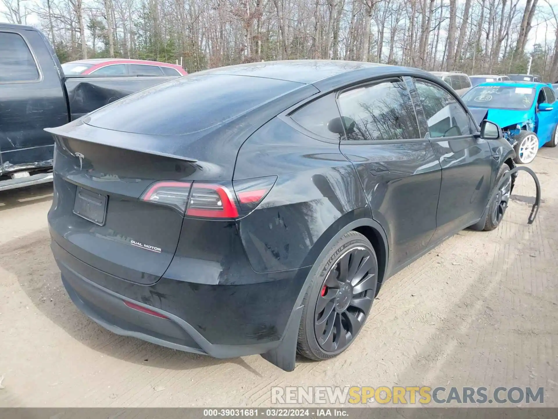 4 Photograph of a damaged car 7SAYGDEF8PF797454 TESLA MODEL Y 2023