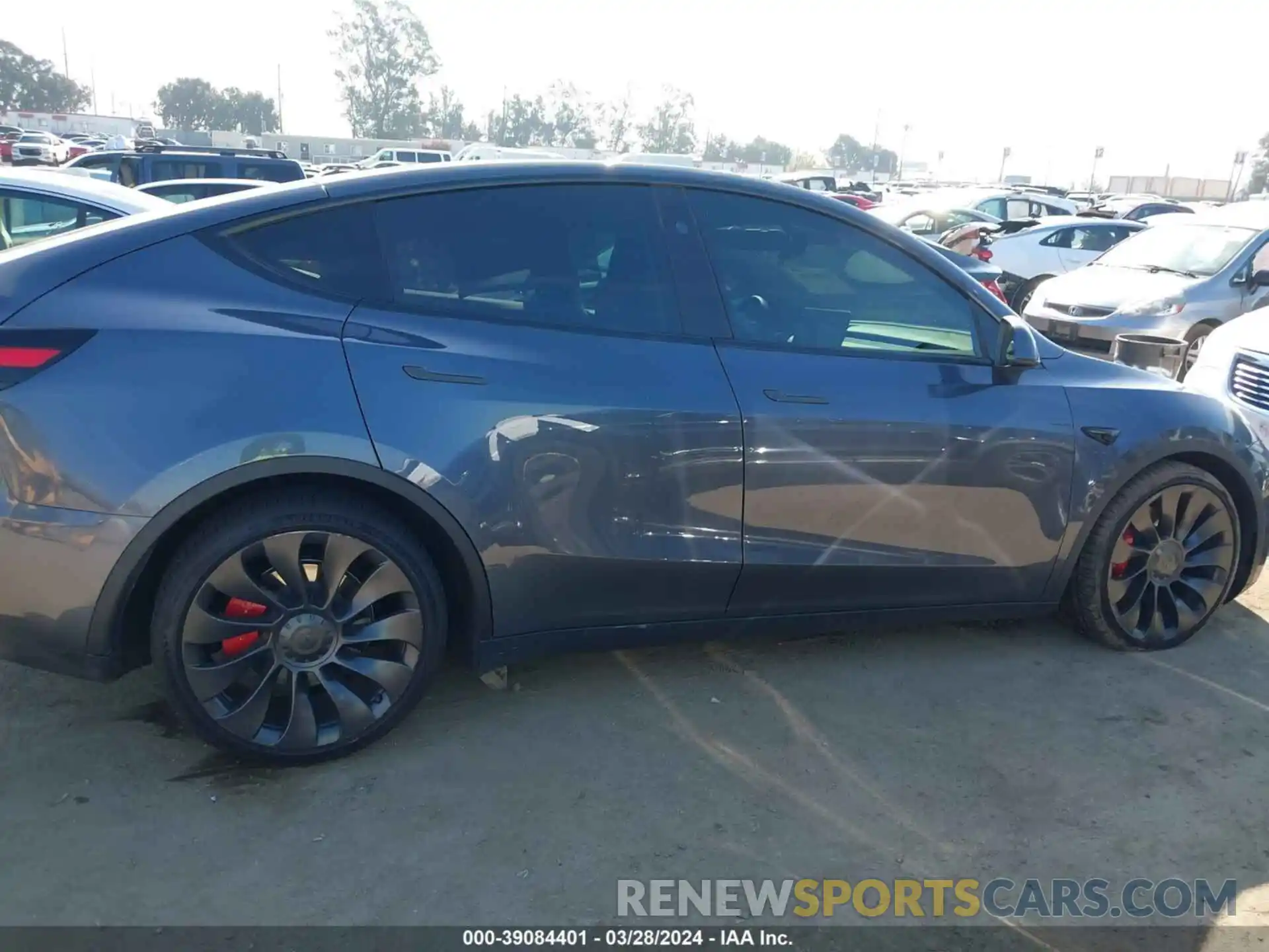 14 Photograph of a damaged car 7SAYGDEF8PF825429 TESLA MODEL Y 2023