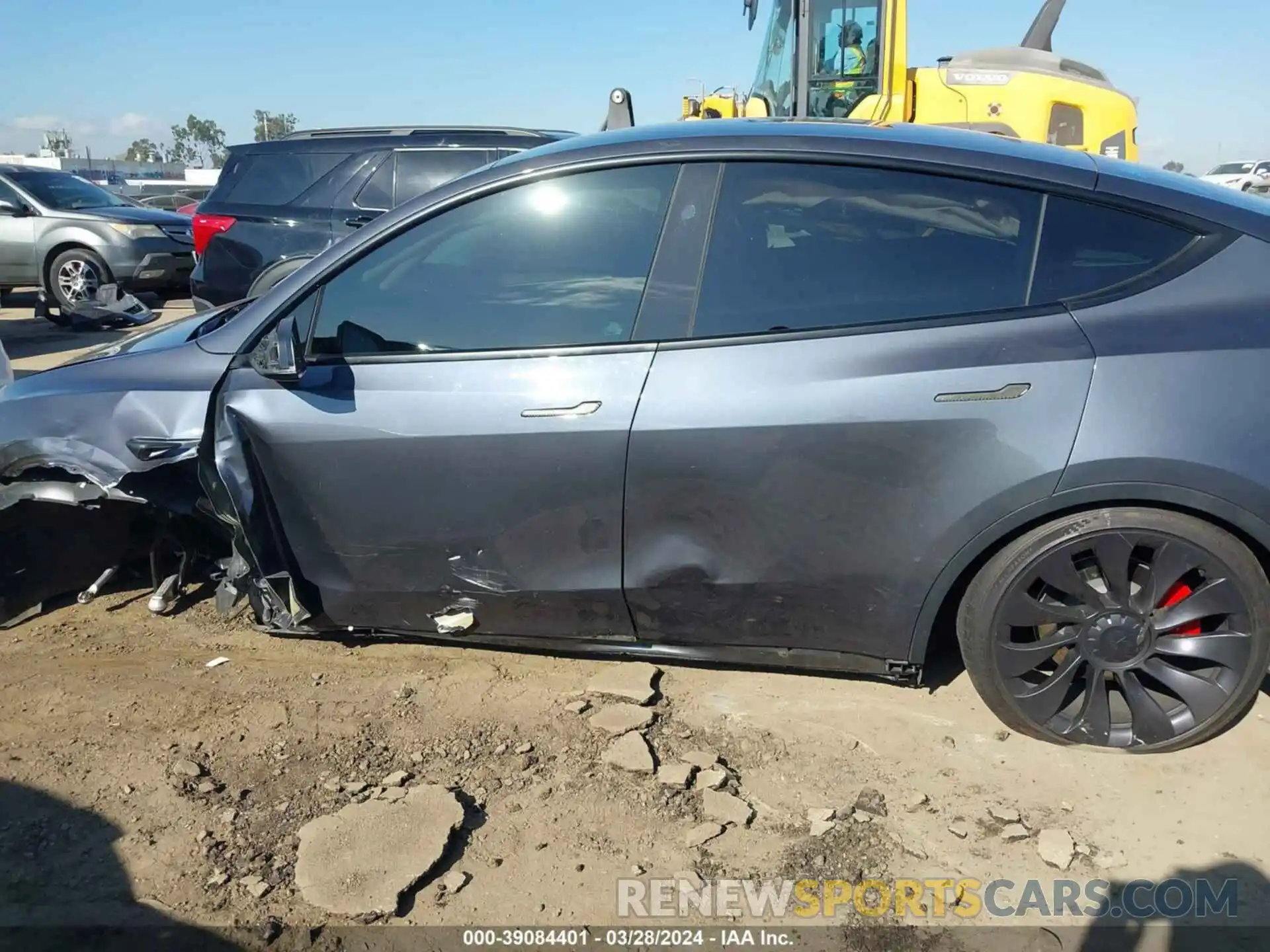 15 Photograph of a damaged car 7SAYGDEF8PF825429 TESLA MODEL Y 2023