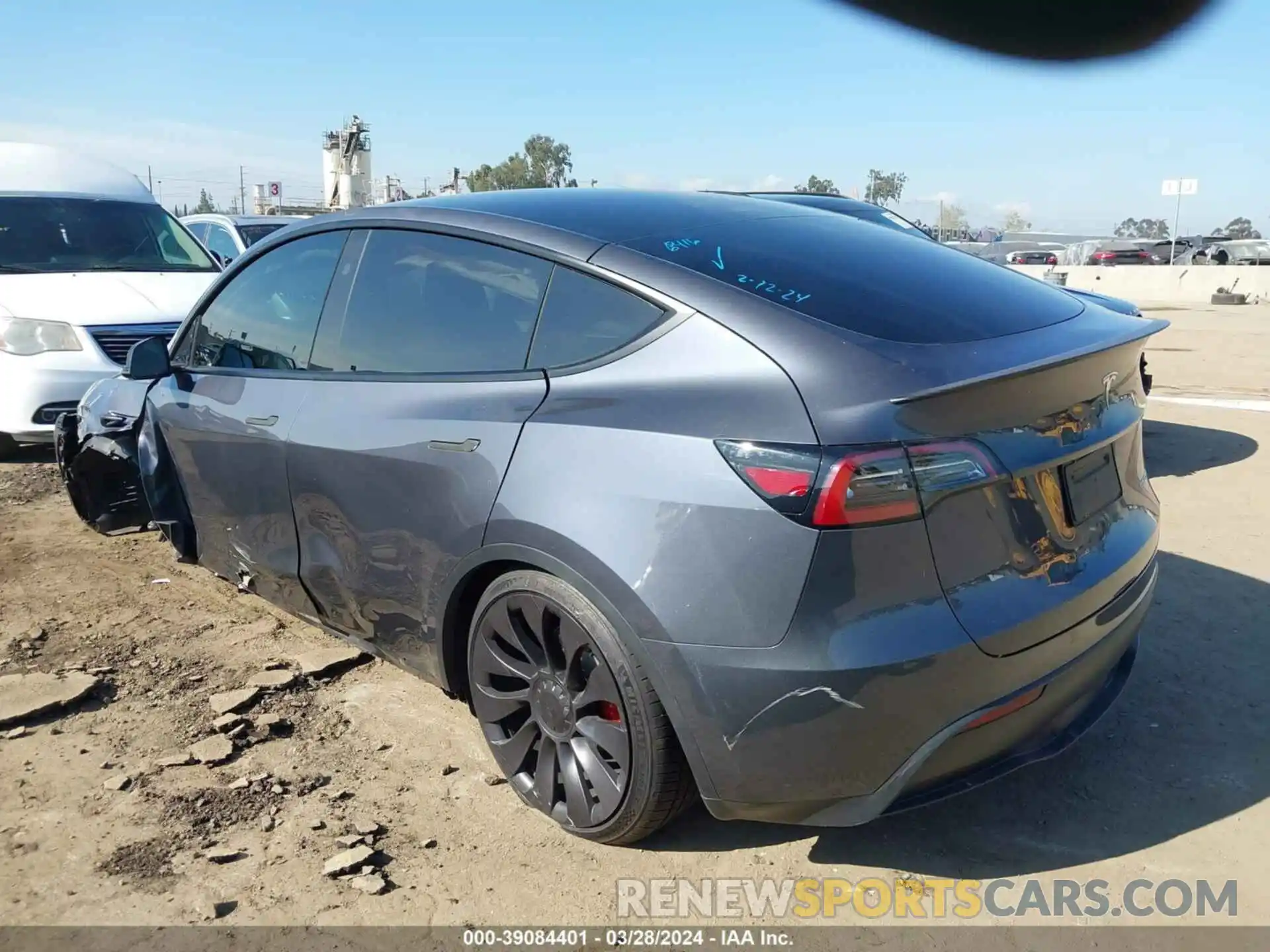 3 Photograph of a damaged car 7SAYGDEF8PF825429 TESLA MODEL Y 2023