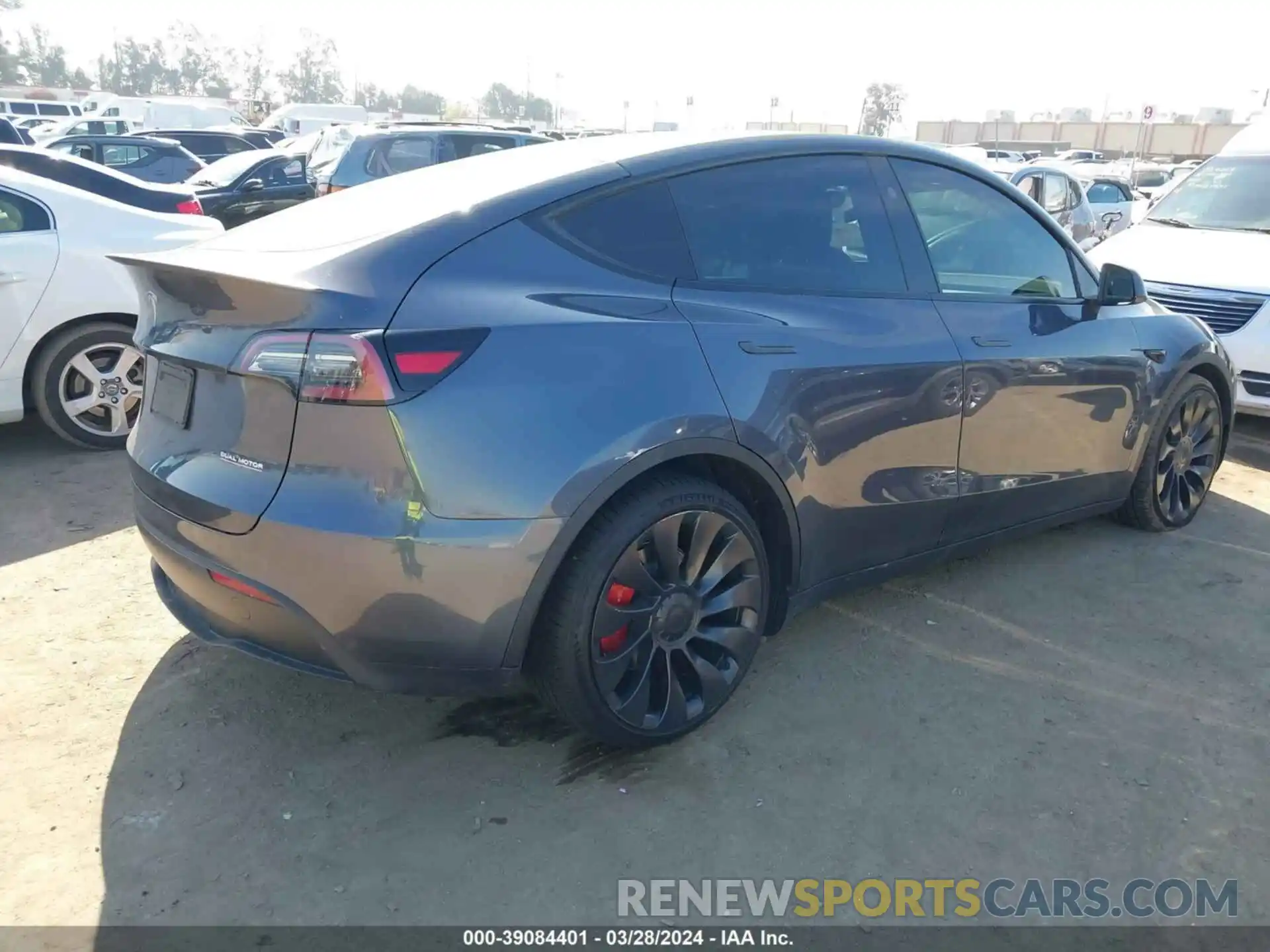 4 Photograph of a damaged car 7SAYGDEF8PF825429 TESLA MODEL Y 2023