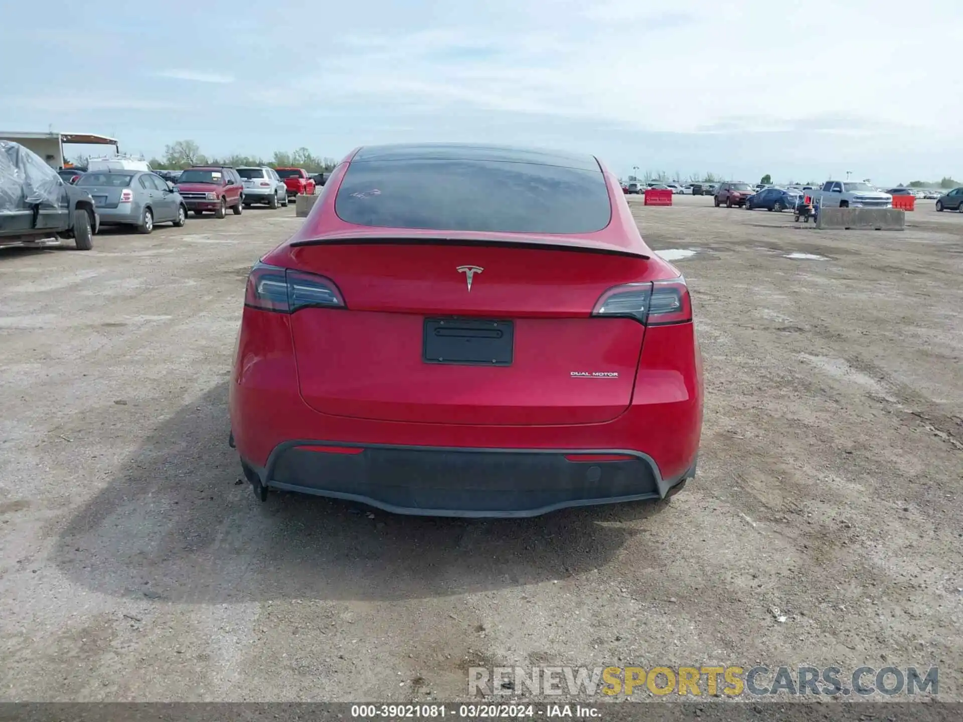 15 Photograph of a damaged car 7SAYGDEF9PF708393 TESLA MODEL Y 2023