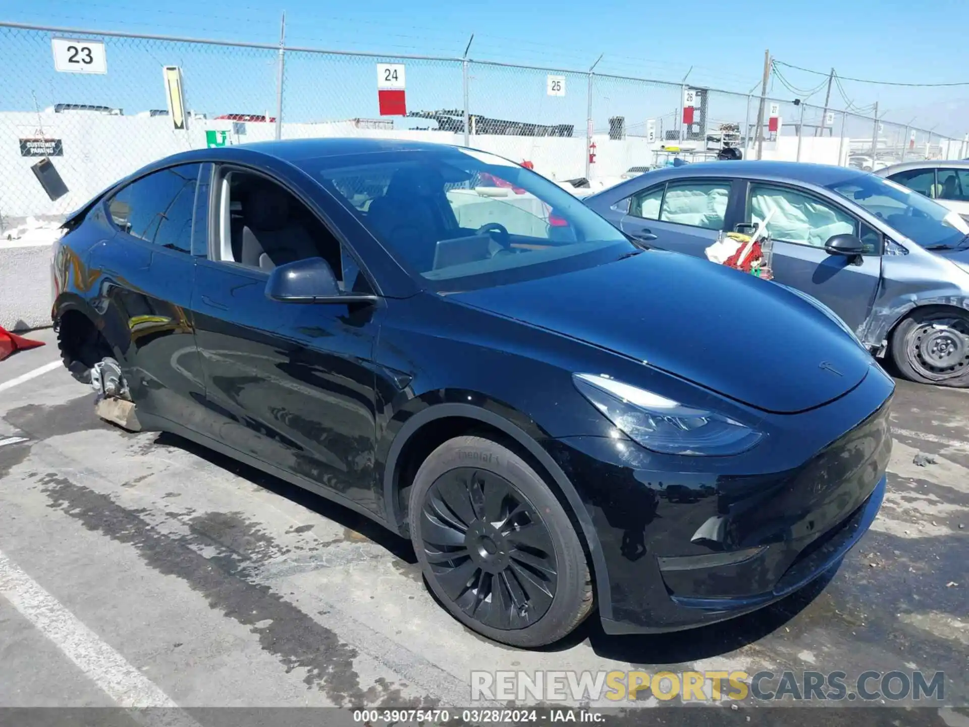 1 Photograph of a damaged car 7SAYGDED5RF010199 TESLA MODEL Y 2024