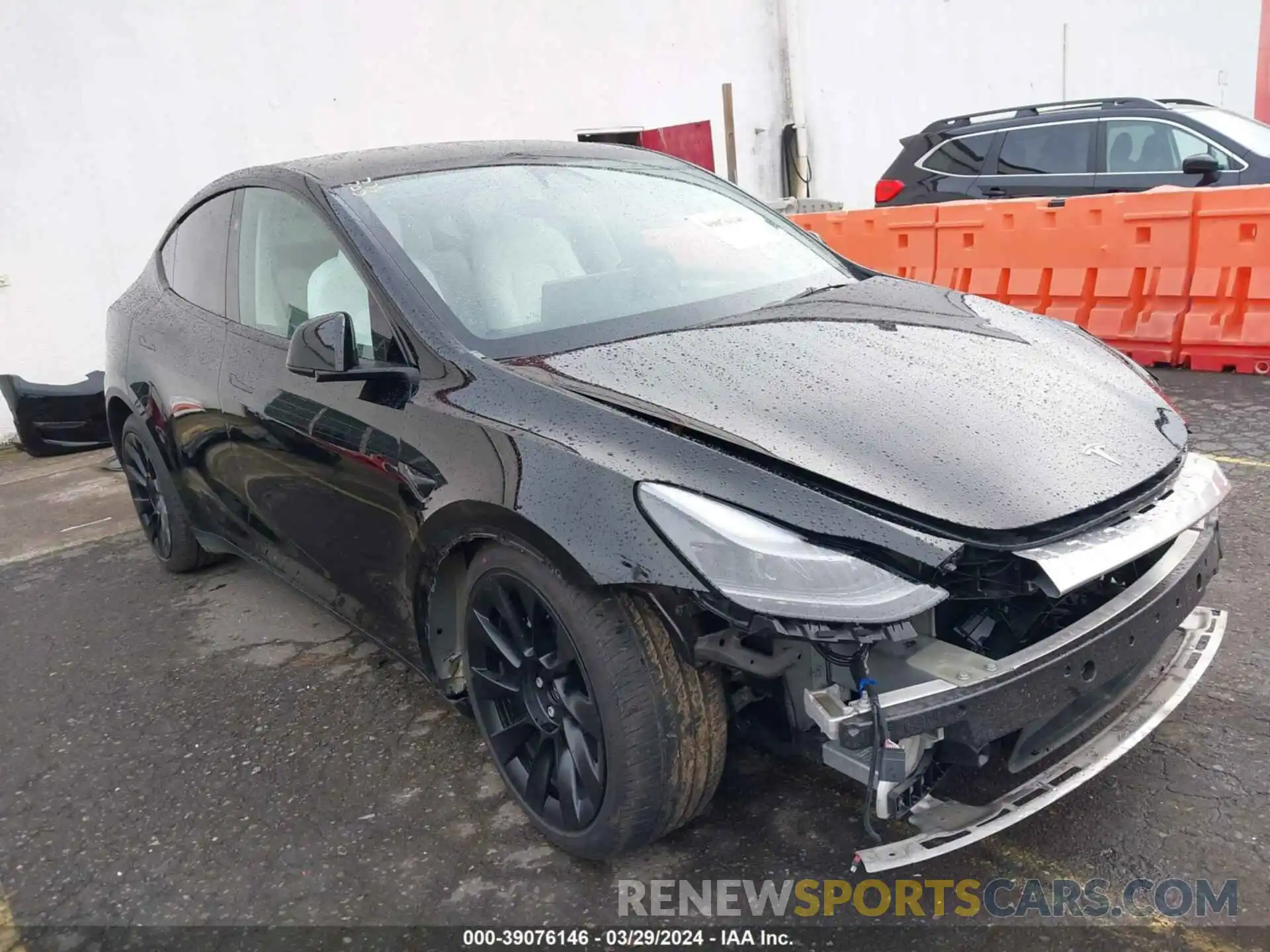 1 Photograph of a damaged car 7SAYGDEE0RF982950 TESLA MODEL Y 2024