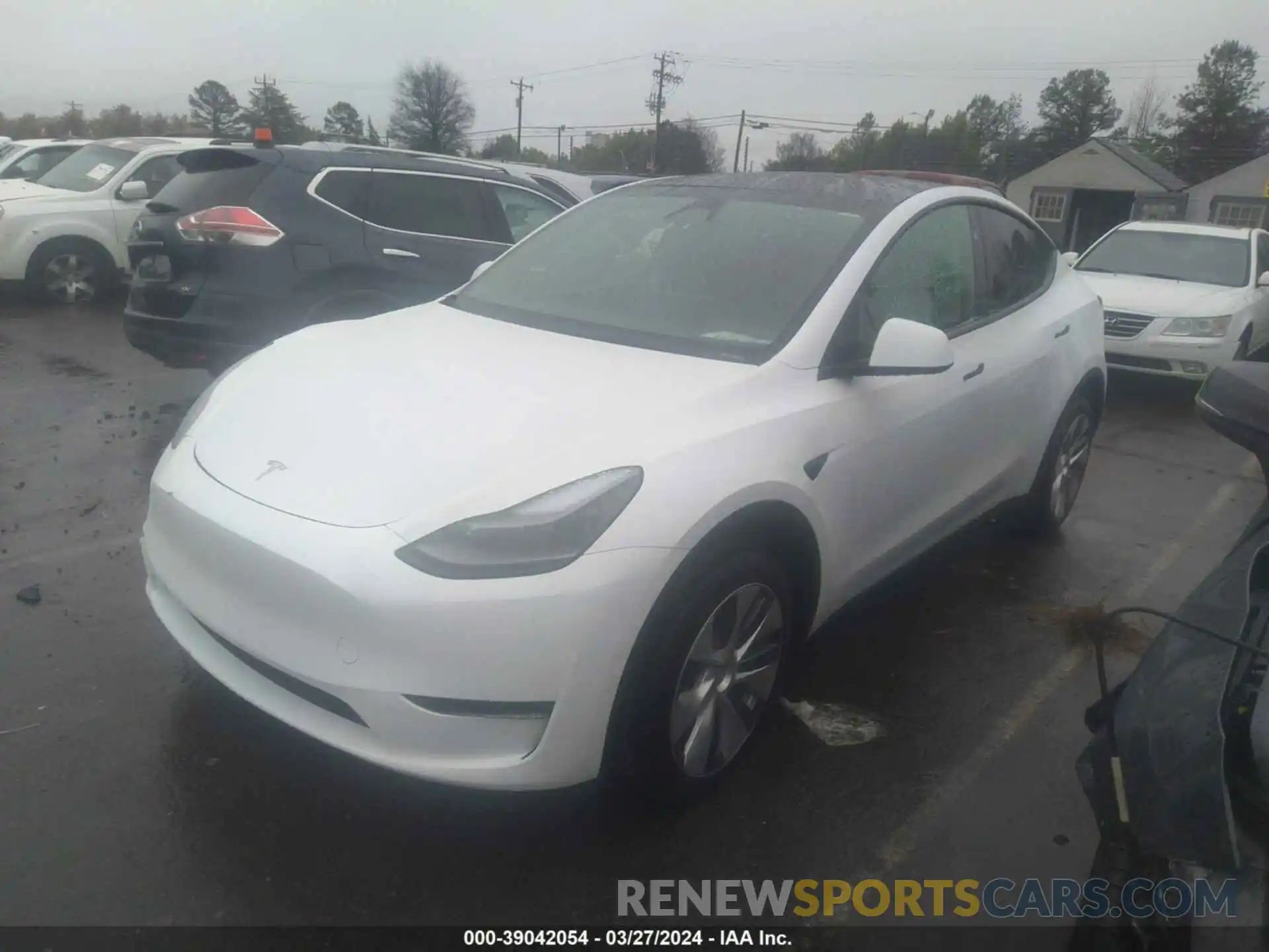 2 Photograph of a damaged car 7SAYGDEE2RA236562 TESLA MODEL Y 2024