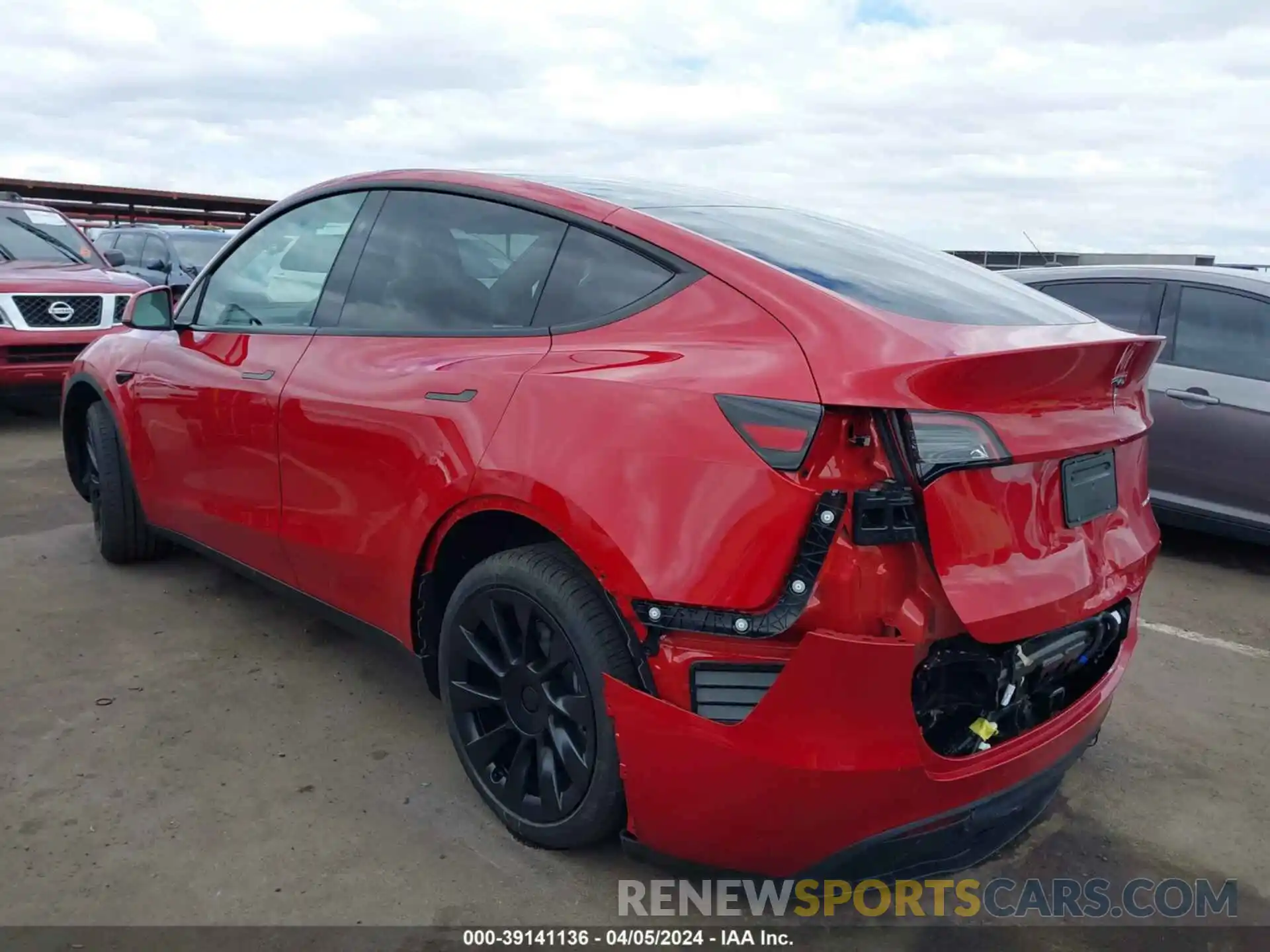 3 Photograph of a damaged car 7SAYGDEE4RA214837 TESLA MODEL Y 2024