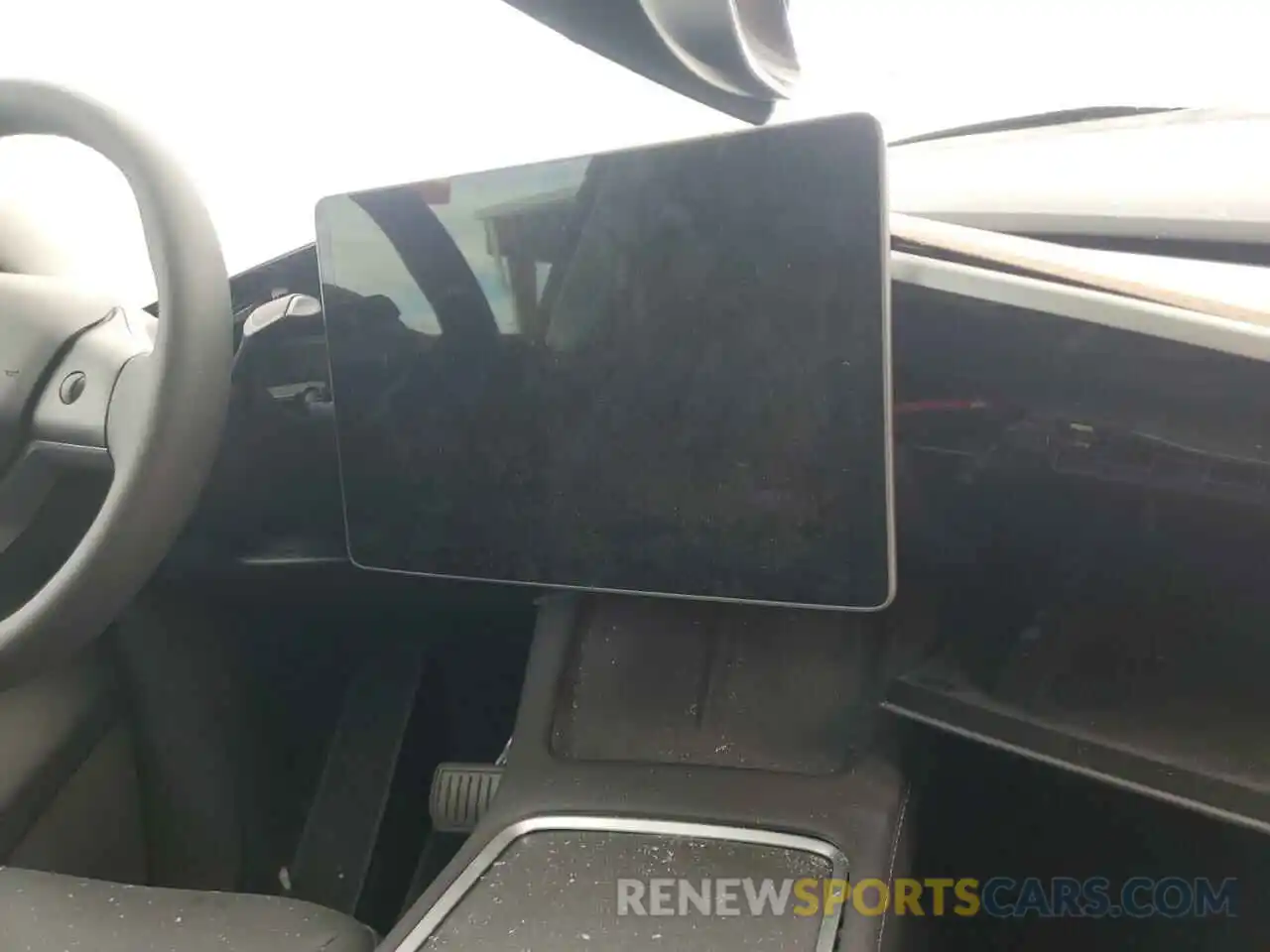 9 Photograph of a damaged car 7SAYGDEE6RA223619 TESLA MODEL Y 2024