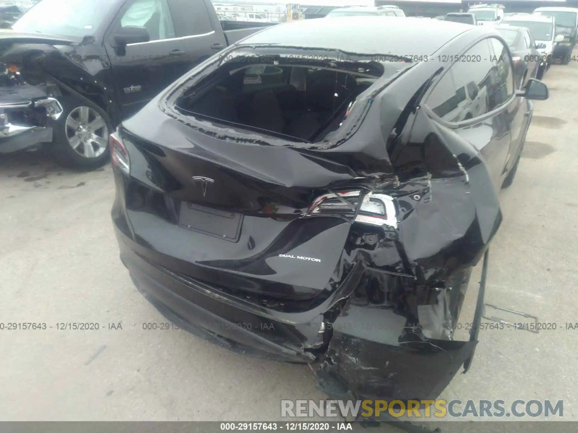 6 Photograph of a damaged car 5YJYGDEE6MF068028 TESLA Y 2021