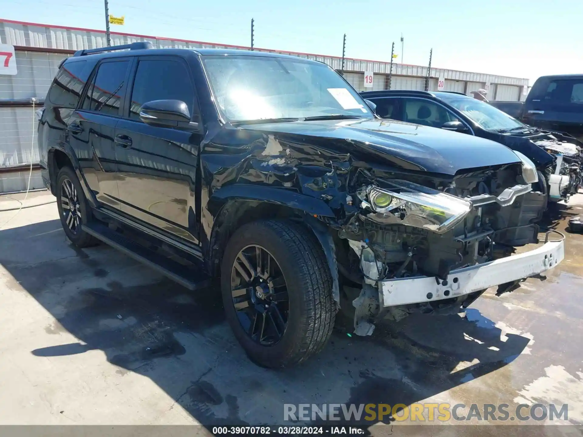 1 Photograph of a damaged car 0JTEU5JR8K5649456 TOYOTA 4-RUNNER 2019