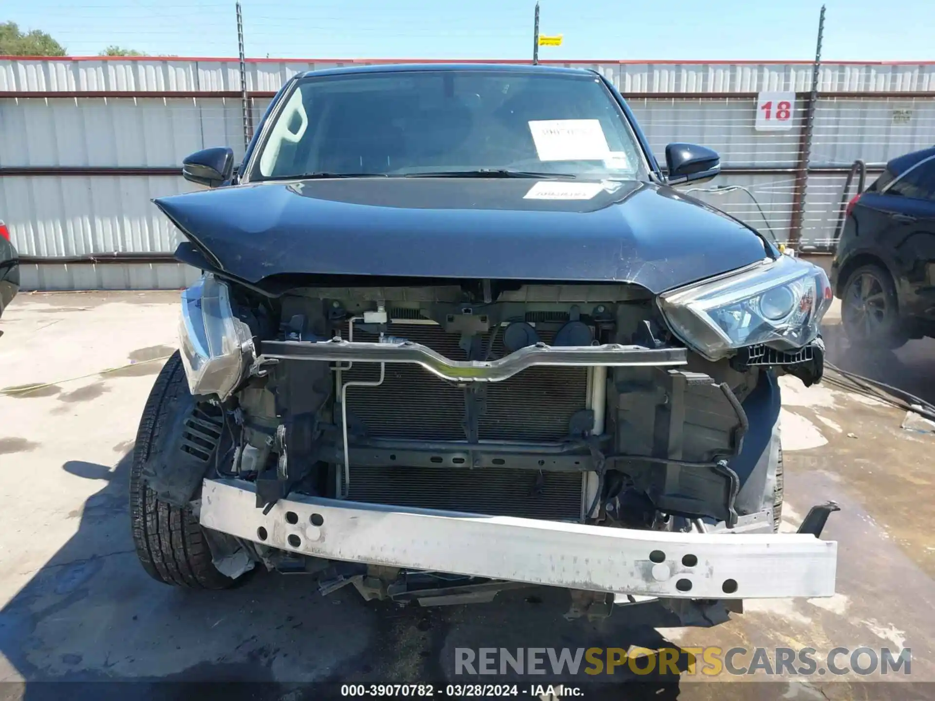 13 Фотография поврежденного автомобиля 0JTEU5JR8K5649456 TOYOTA 4-RUNNER 2019