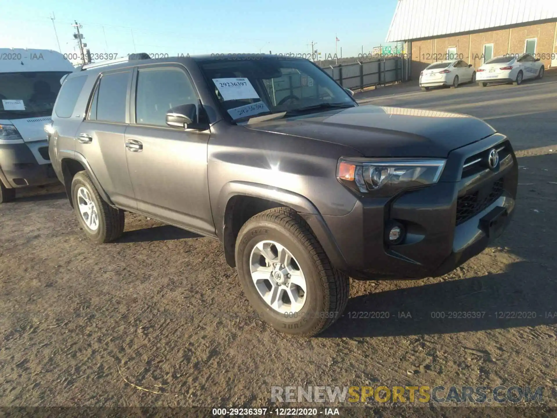 1 Photograph of a damaged car JTEMU5JR5M5840165 TOYOTA 4 RUNNER 2021