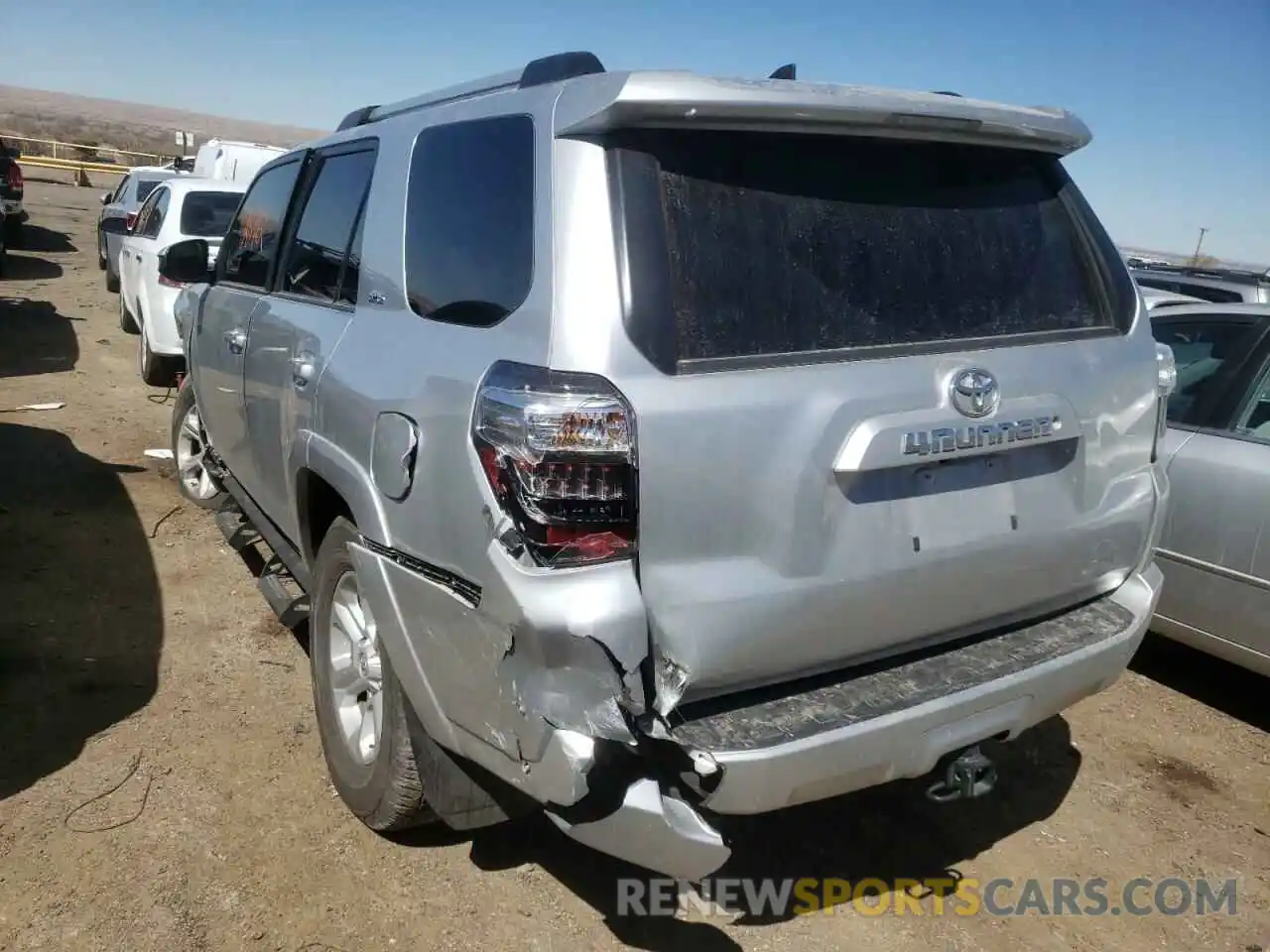 3 Фотография поврежденного автомобиля JTEBU5JR0K5612370 TOYOTA 4RUNNER 2019